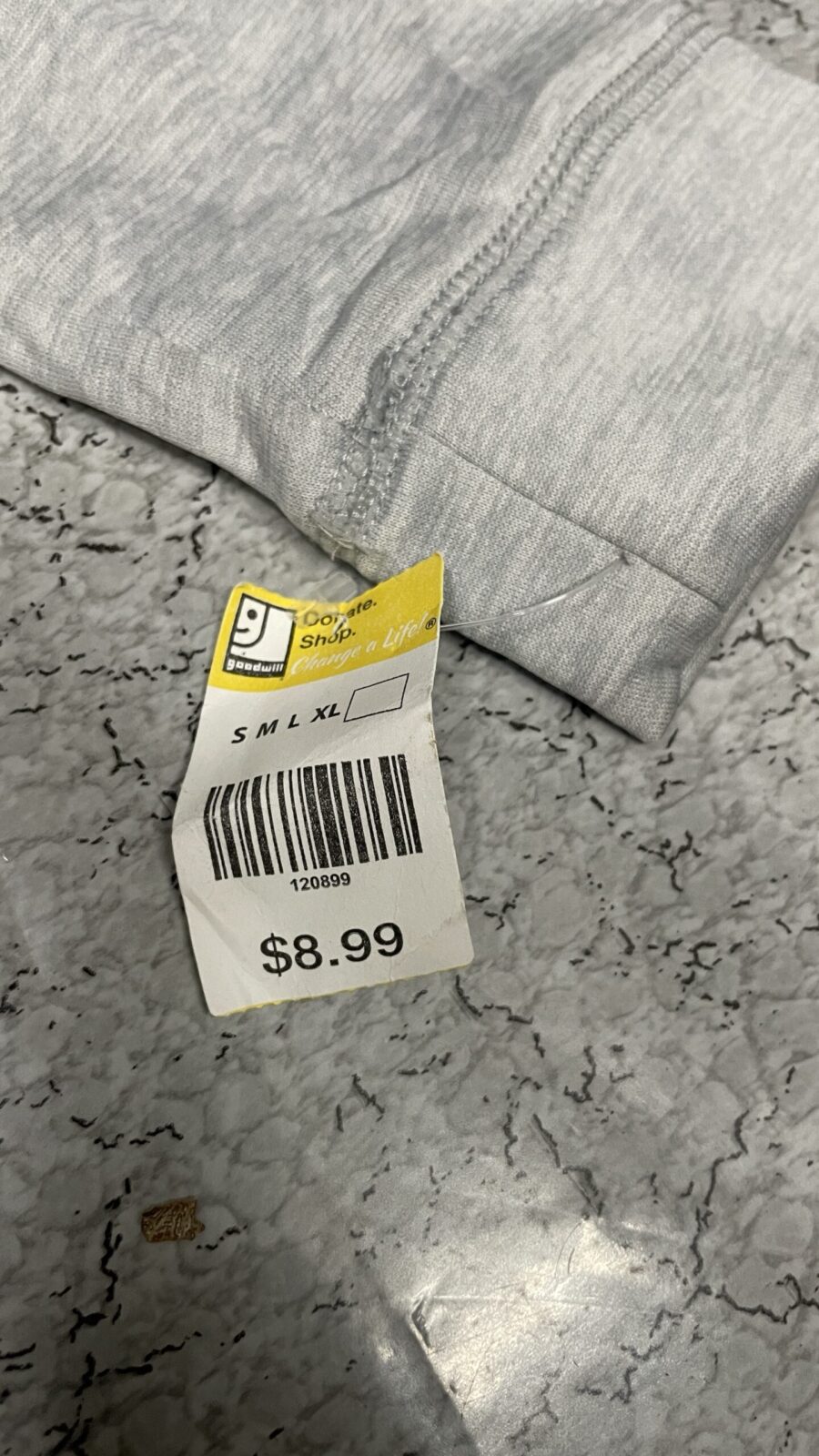 Under Armour coldgear hooded full sleeve Tshirt grey size S