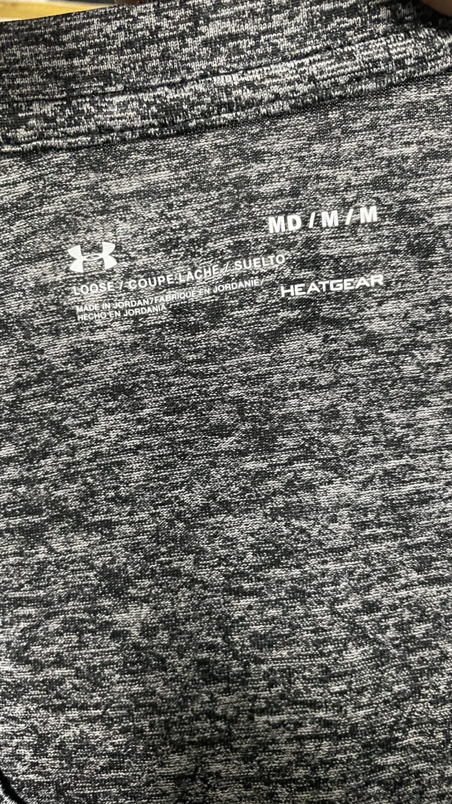 Under Armour Heatgear V neck half sleeve Women's Tshirt grey size M