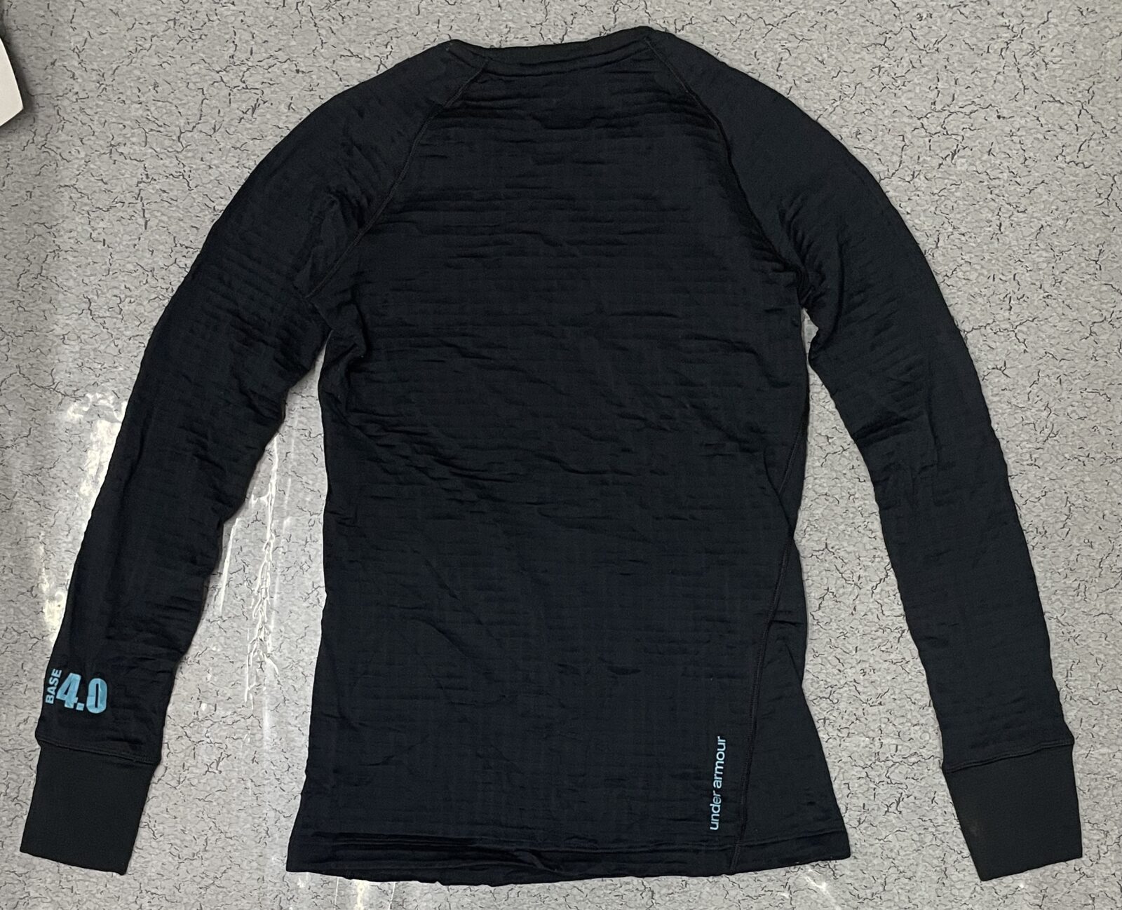 Under Armour Coldgear Base 4 full sleeve tshirt black size S