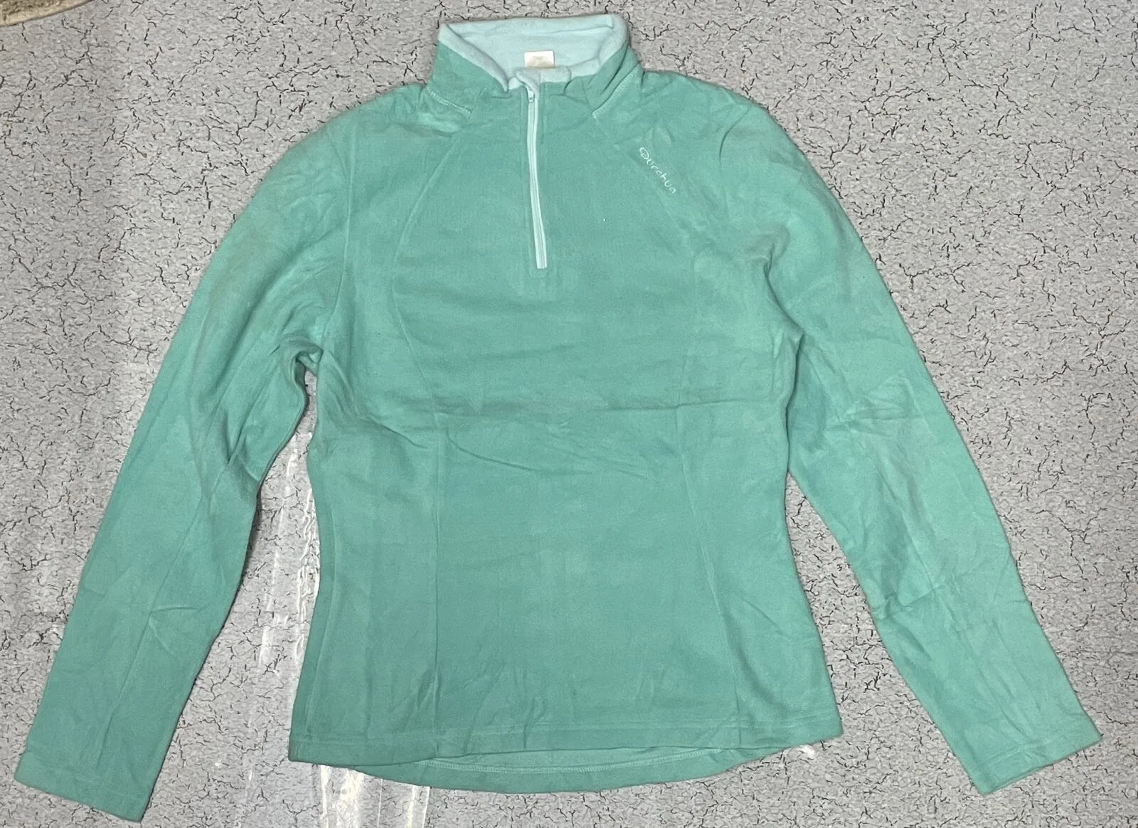 Quencha women’s Winter Sweatshirt Size S