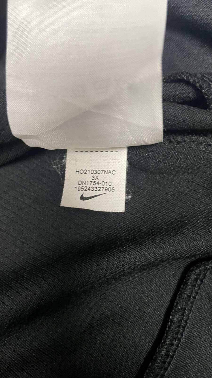 Nike Running Dri Fit Swoosh Half Zip Up oversized Tshirt Balck size XXL