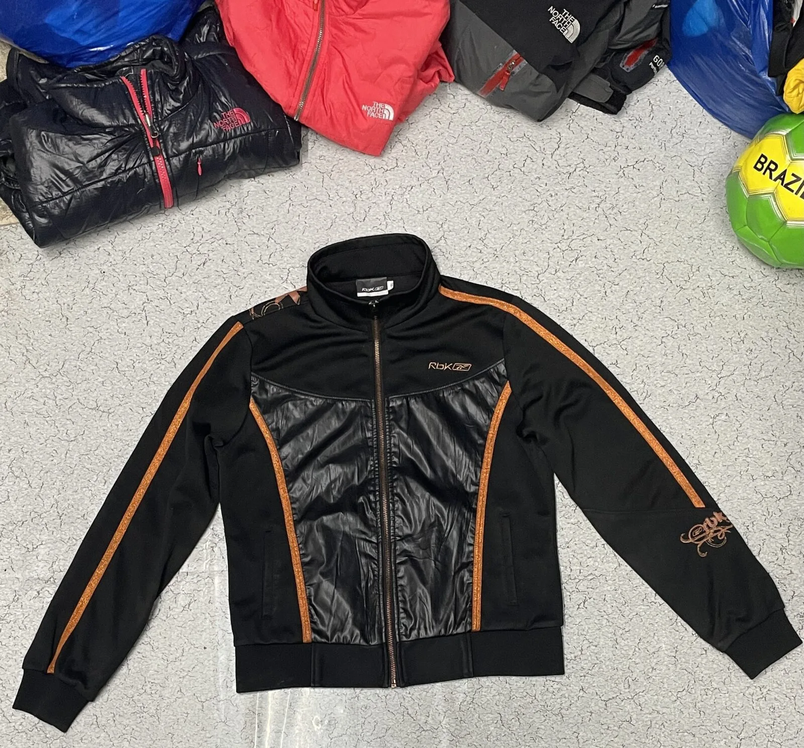 Reebok (Rbk) full-zip track jacket orange stripes size S Black
