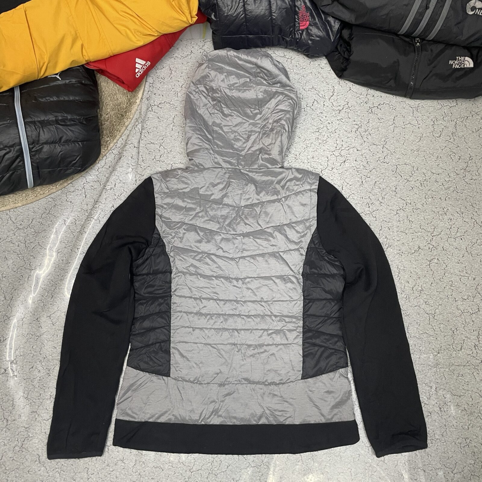 Asics Hooded Puffer Winter Jacket Grey S