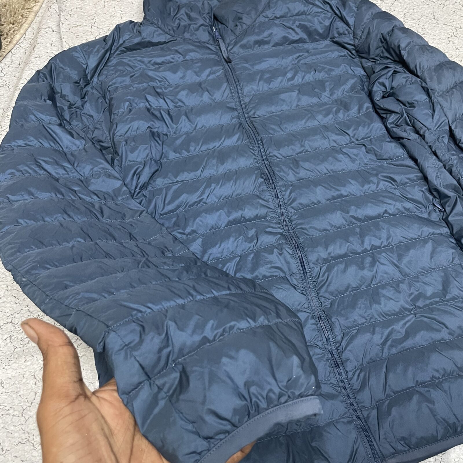 UNIQLO Puffer Jacket Navy Blue L