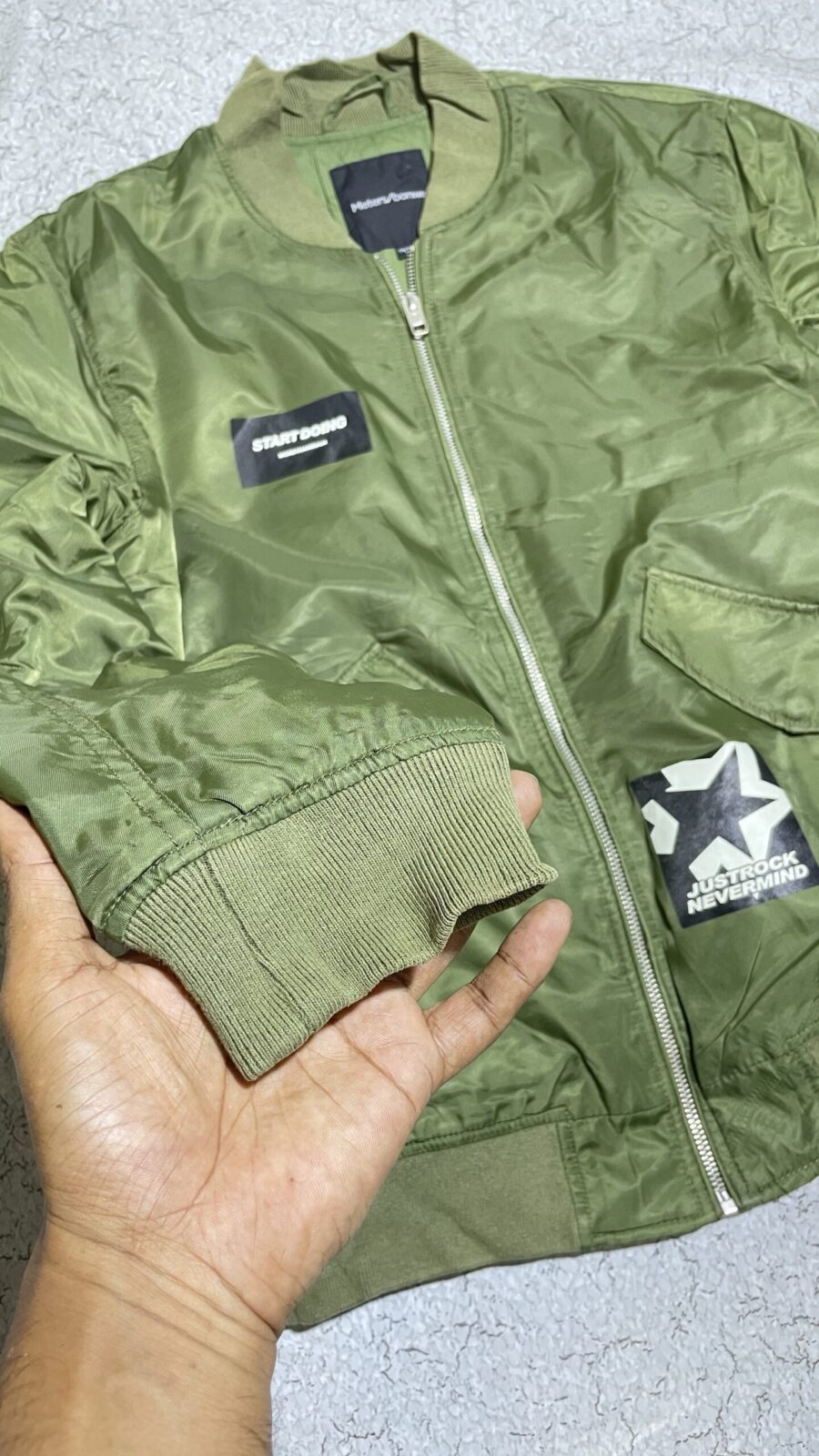Meters Bonwe Men’s Green Bomber Jacket Size L