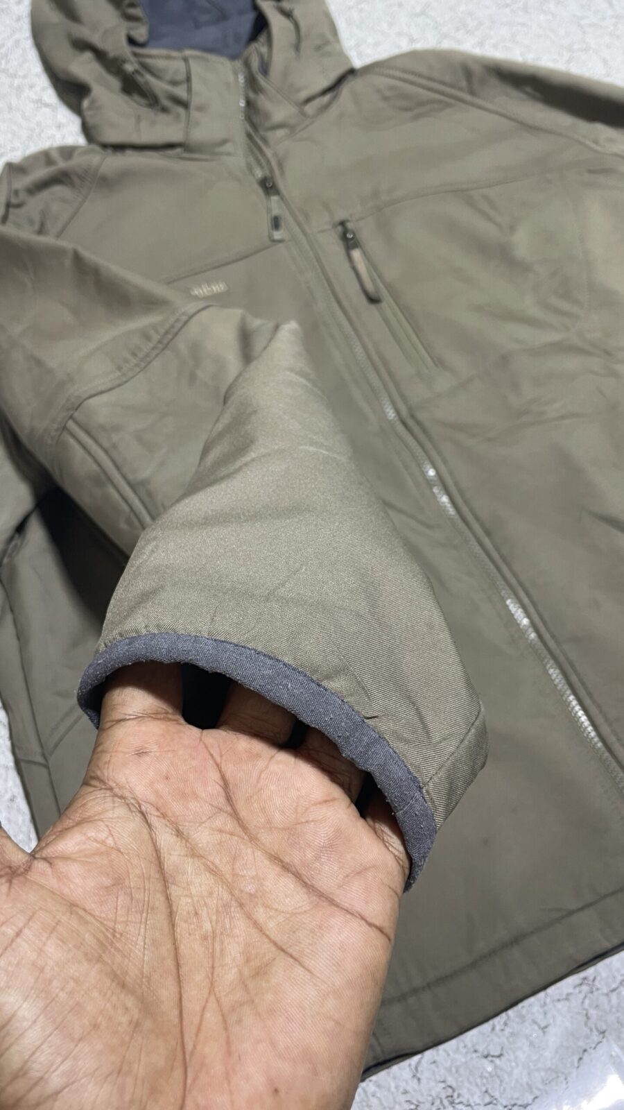 Columbia Men’s Softshell Hooded Jacket Size L Windproof
