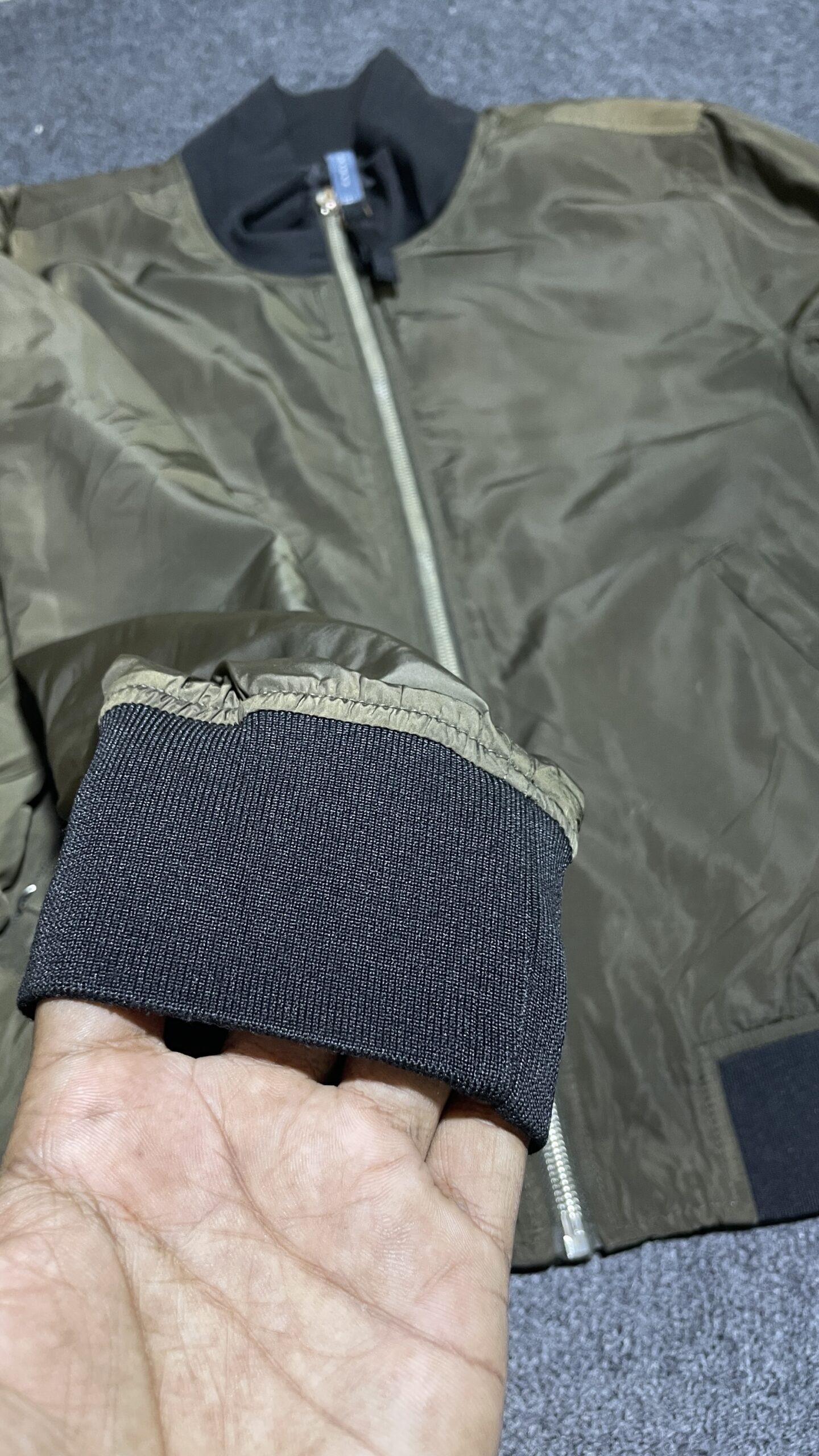 Zara Man Olive Bomber Jacket – Size L – Minor Flaw – Nylon
