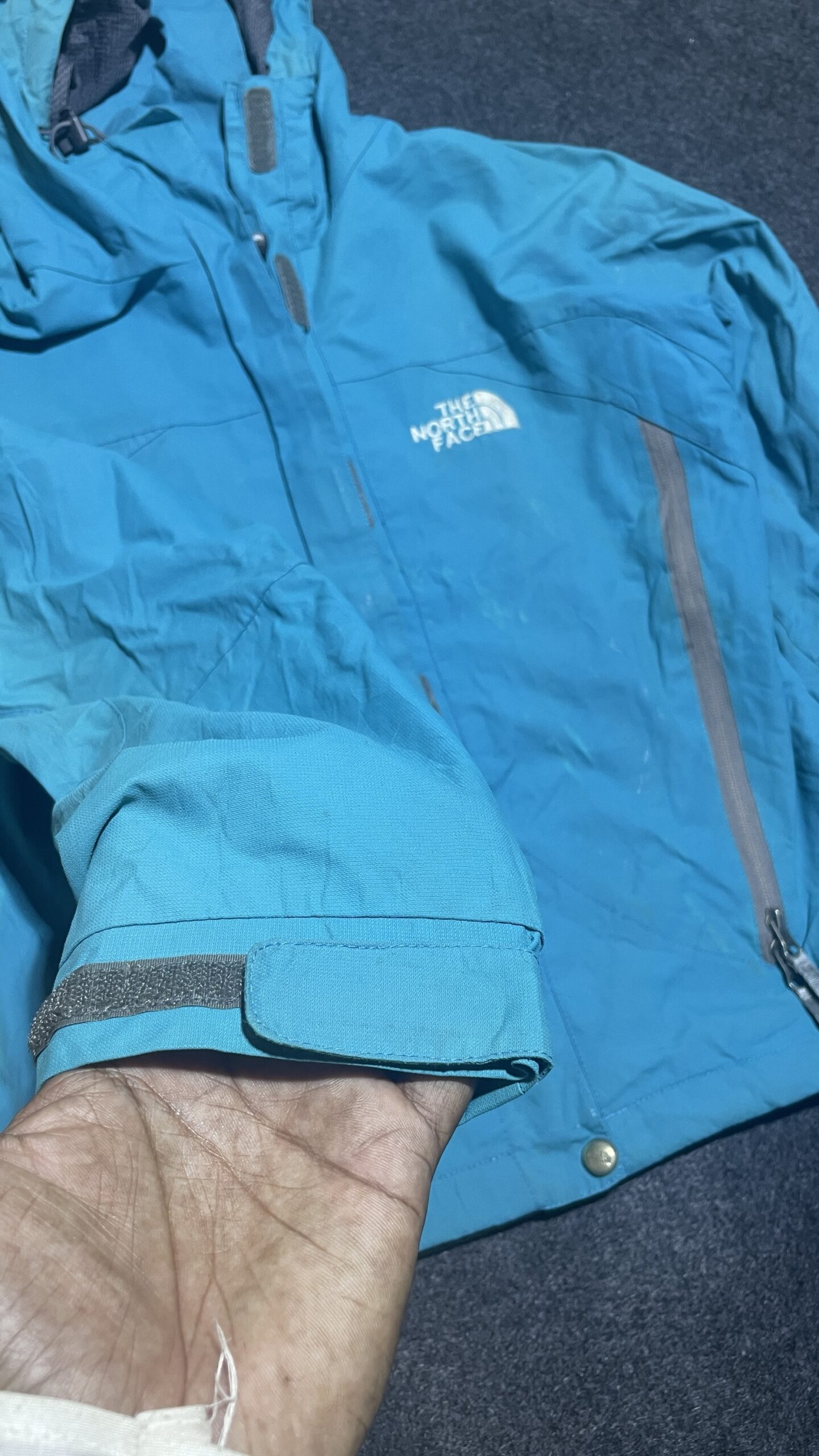 The North Face Gore-Tex Hooded Jacket Sky Blue Waterproof Outdoor Shell | Size Small