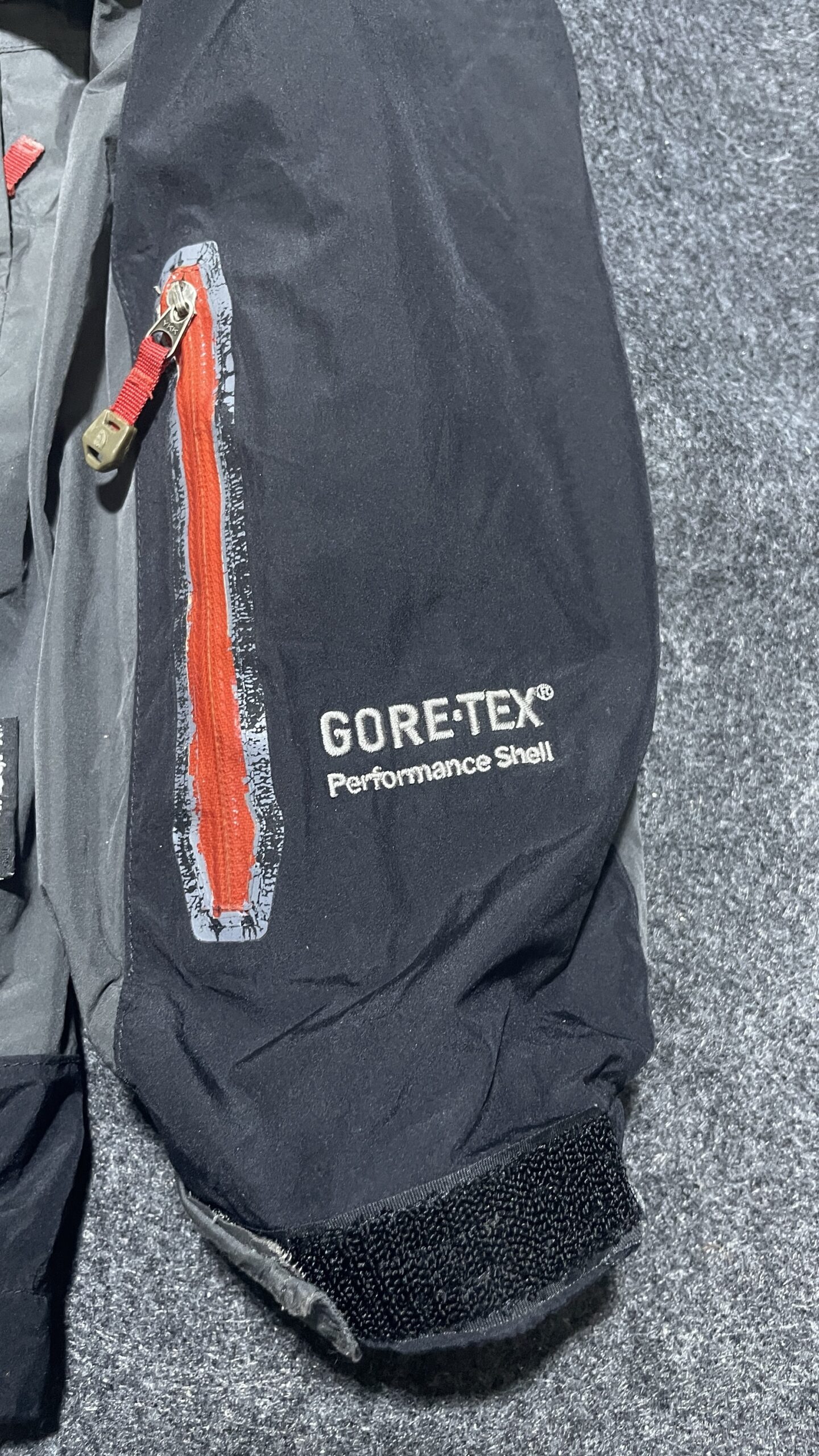 The North Face Goretex Winter Jacket Black Grey Xl
