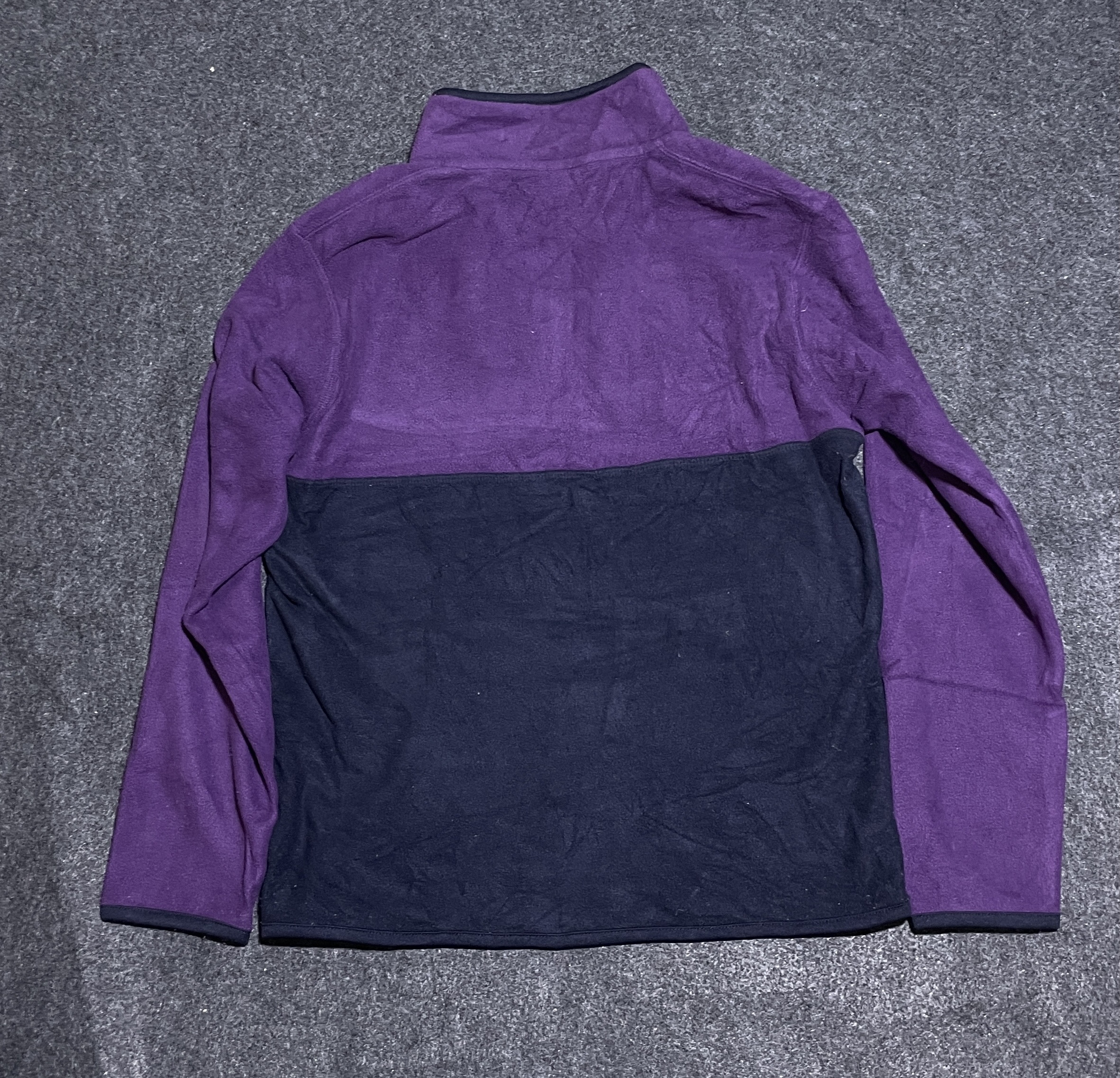 UNIQLO Winter Fleece Sweater Unisex Purple Black Size S