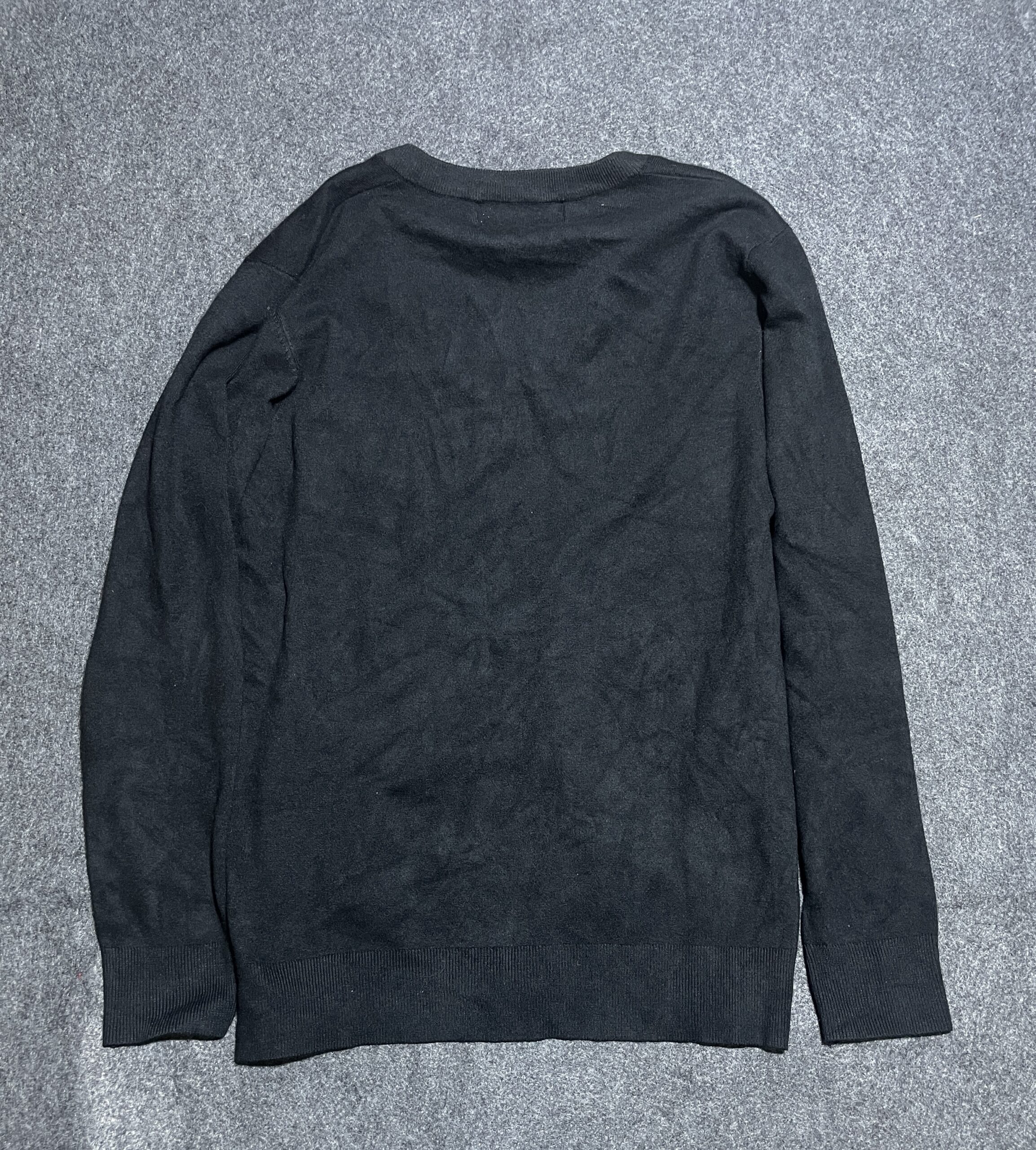 Gucci Black V-Neck Knit Sweater Gold Crest Logo Made In Italy Size L