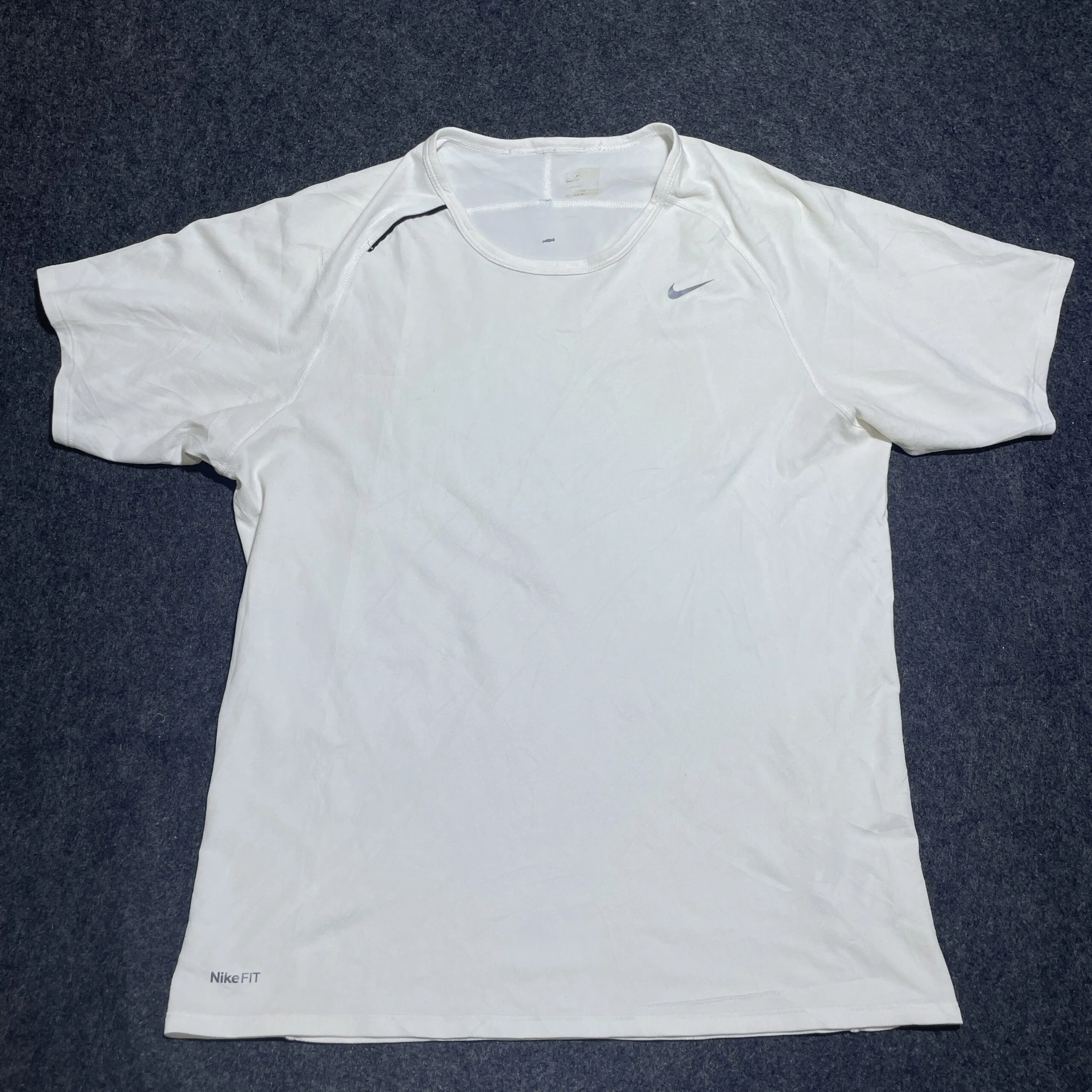 Nikefit Men’s Tshirt White Large