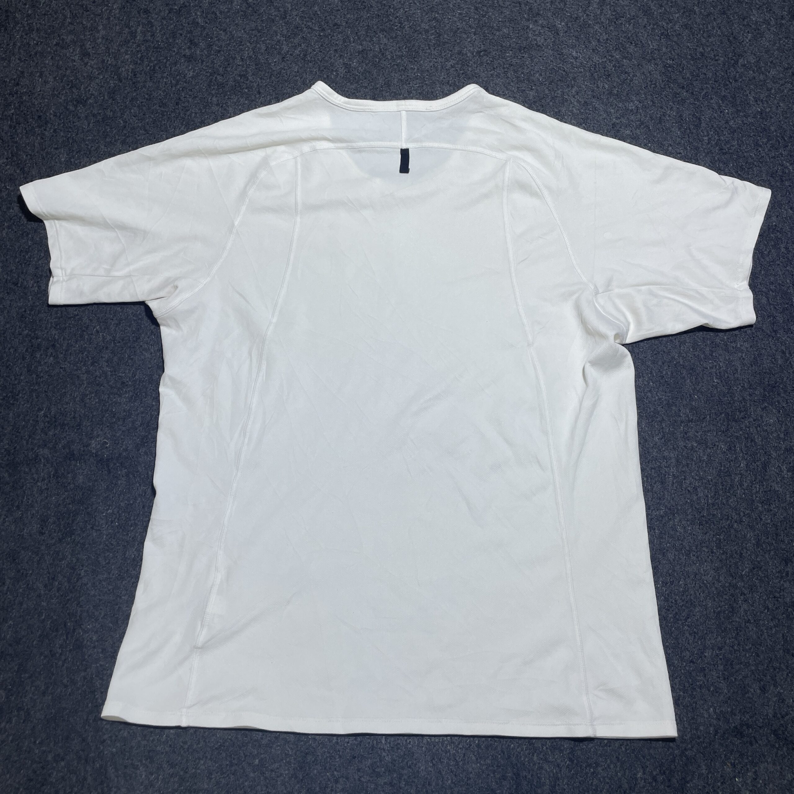 Nikefit Men’s Tshirt White Large