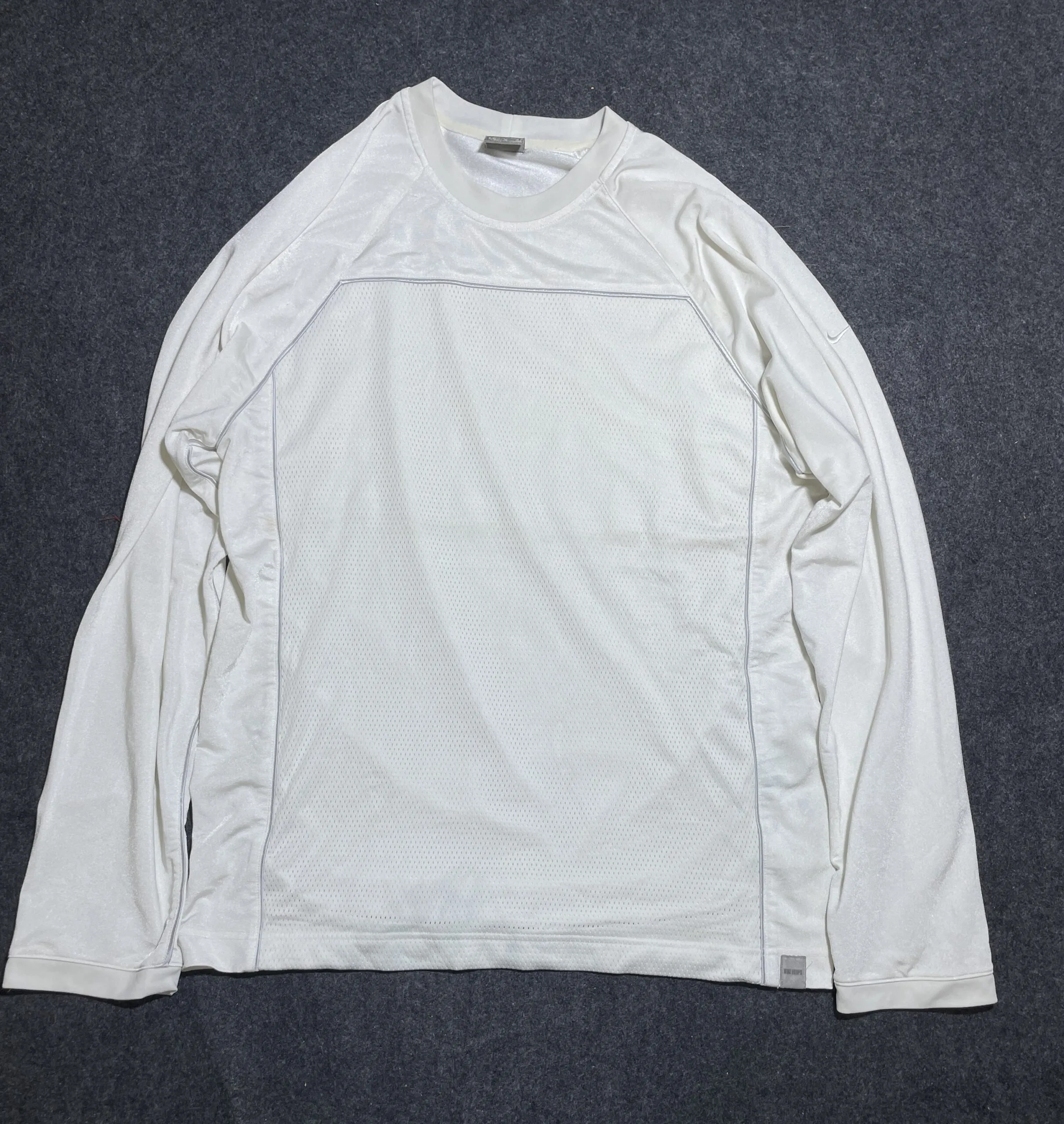 Nike Vintage Dri-FIT Long Sleeve Performance T-Shirt White XL