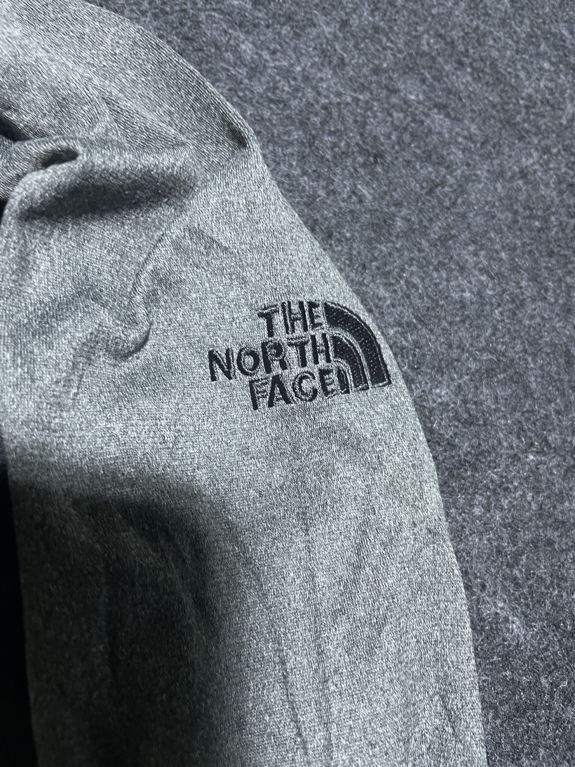 The North Face Body fit Winter Track Jacket | Unisex | Grey Black | S