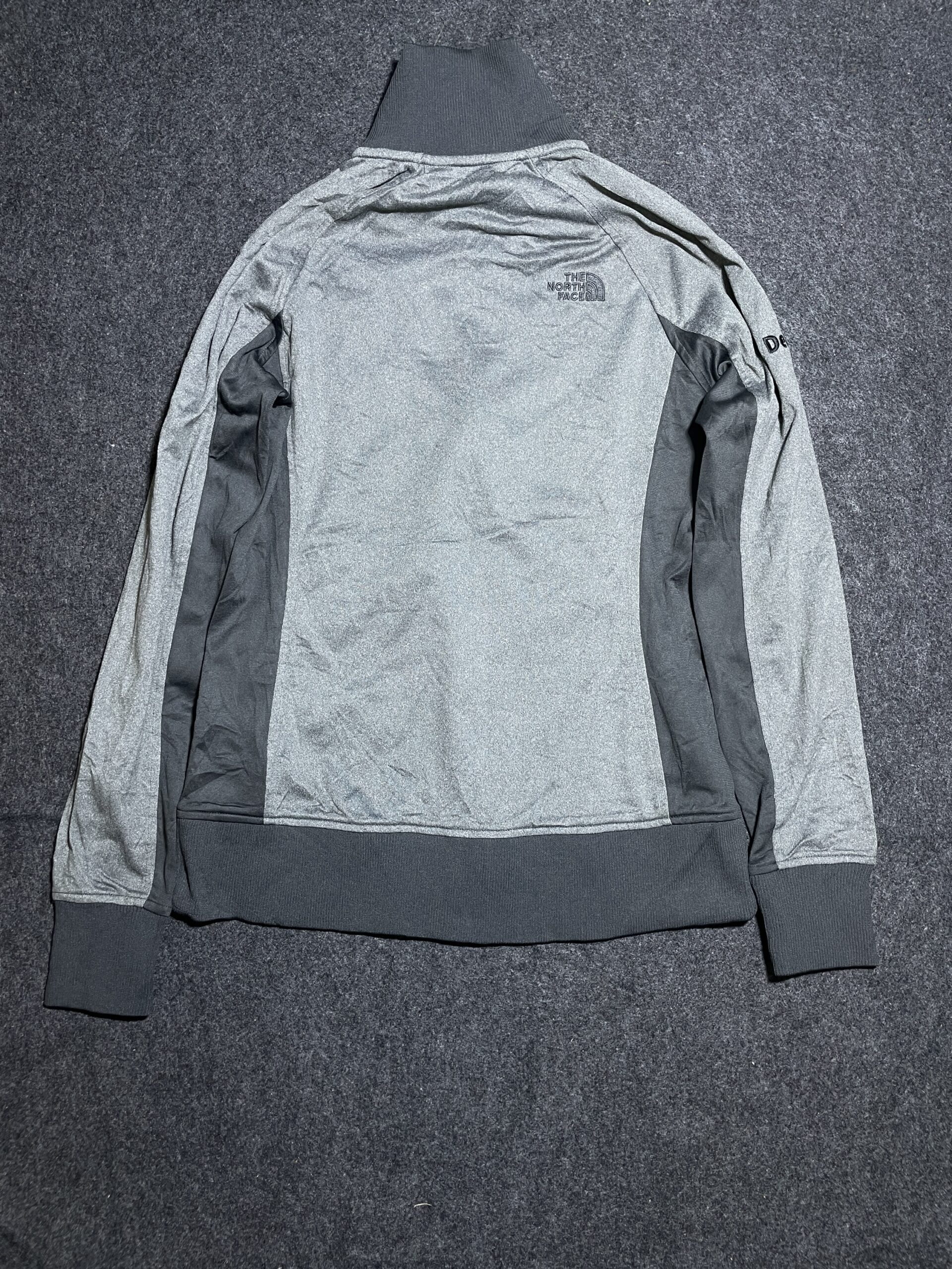 The North Face Body fit Winter Track Jacket | Unisex | Grey Black | S