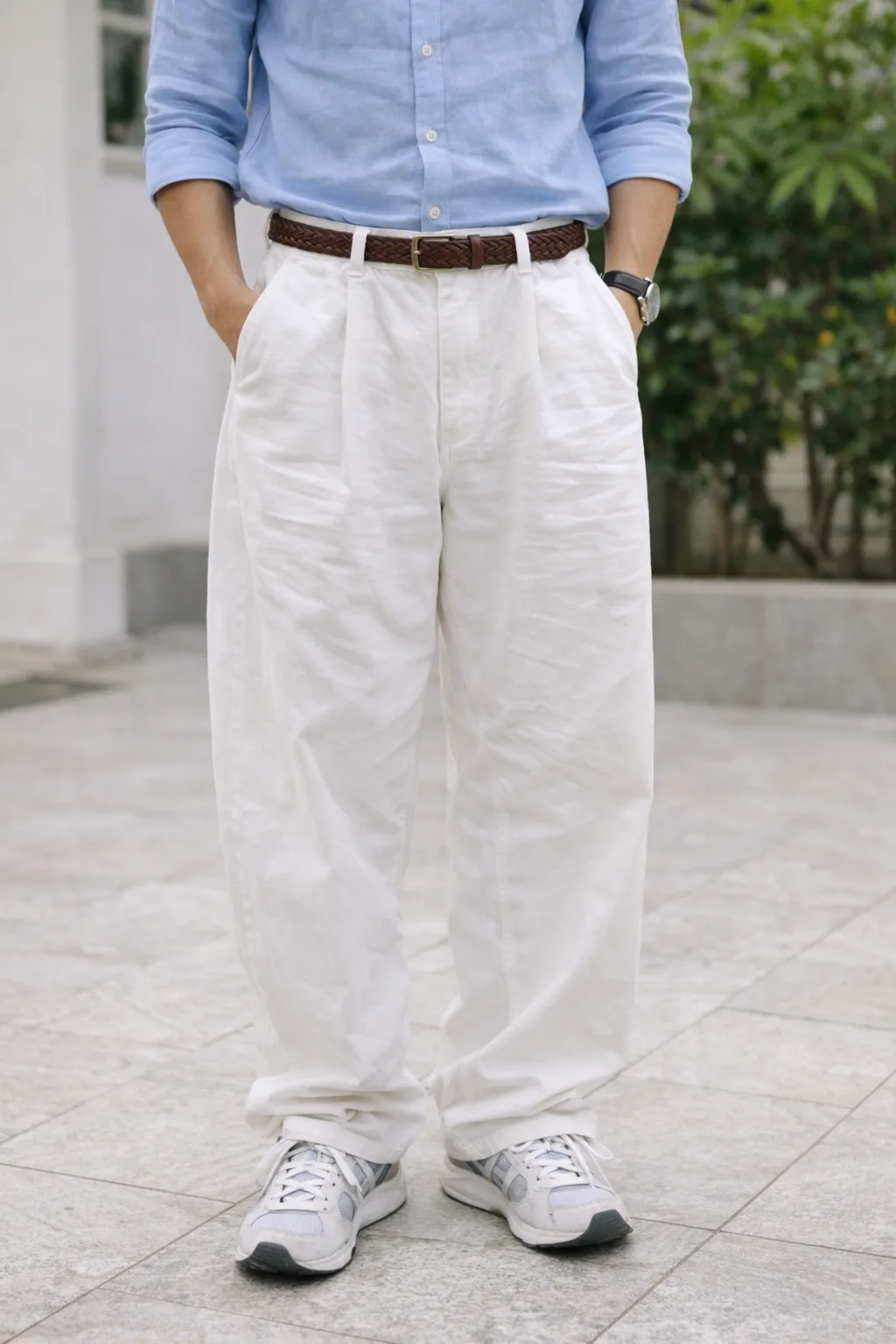 Dockers By Levis White Flat Front Khaki Pants | Classic Fit | Waist 26 | Unisex