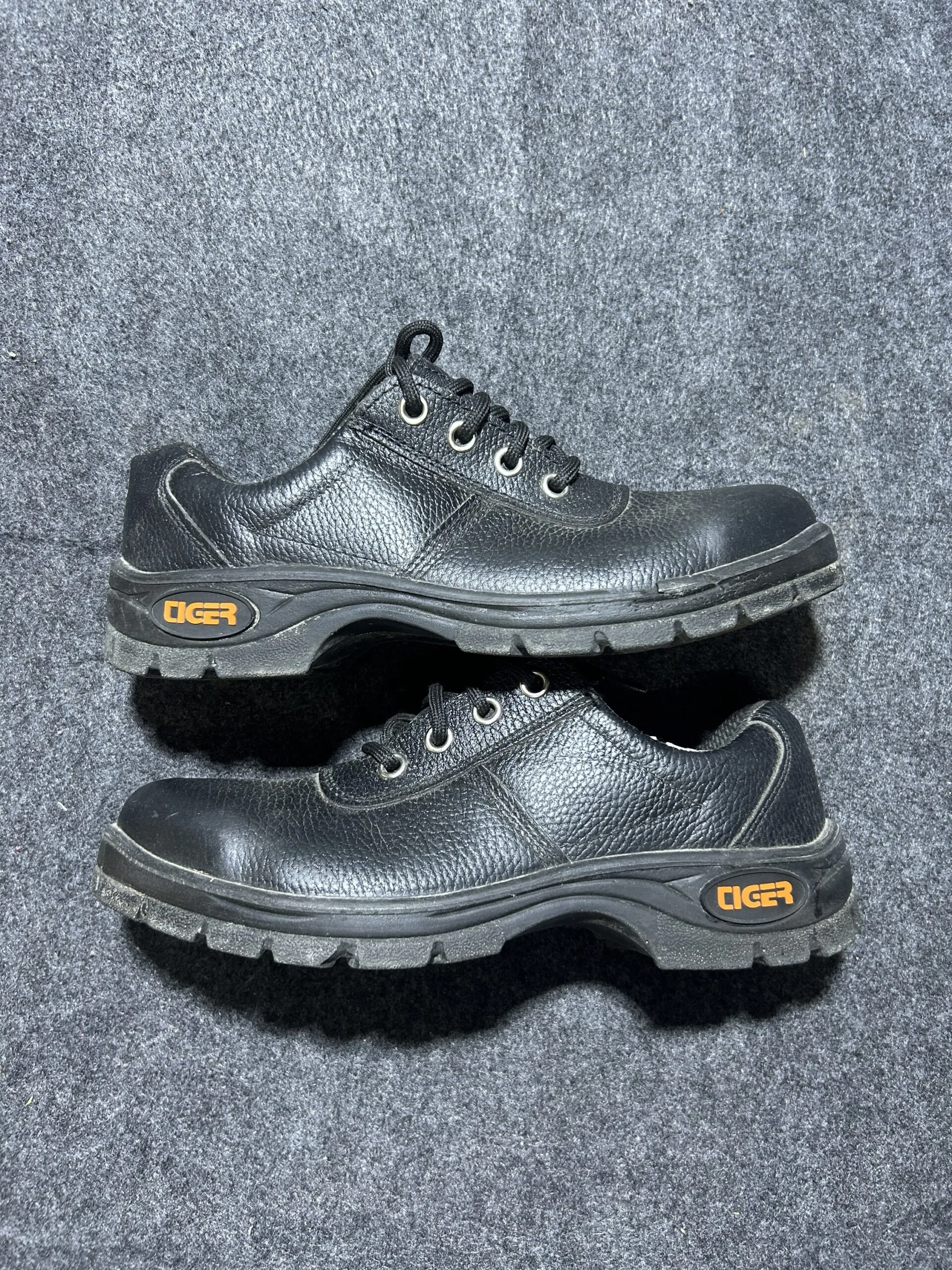 Tiger Safety Shoes | Steel Toe | Industrial Workwear | Black | Size 9