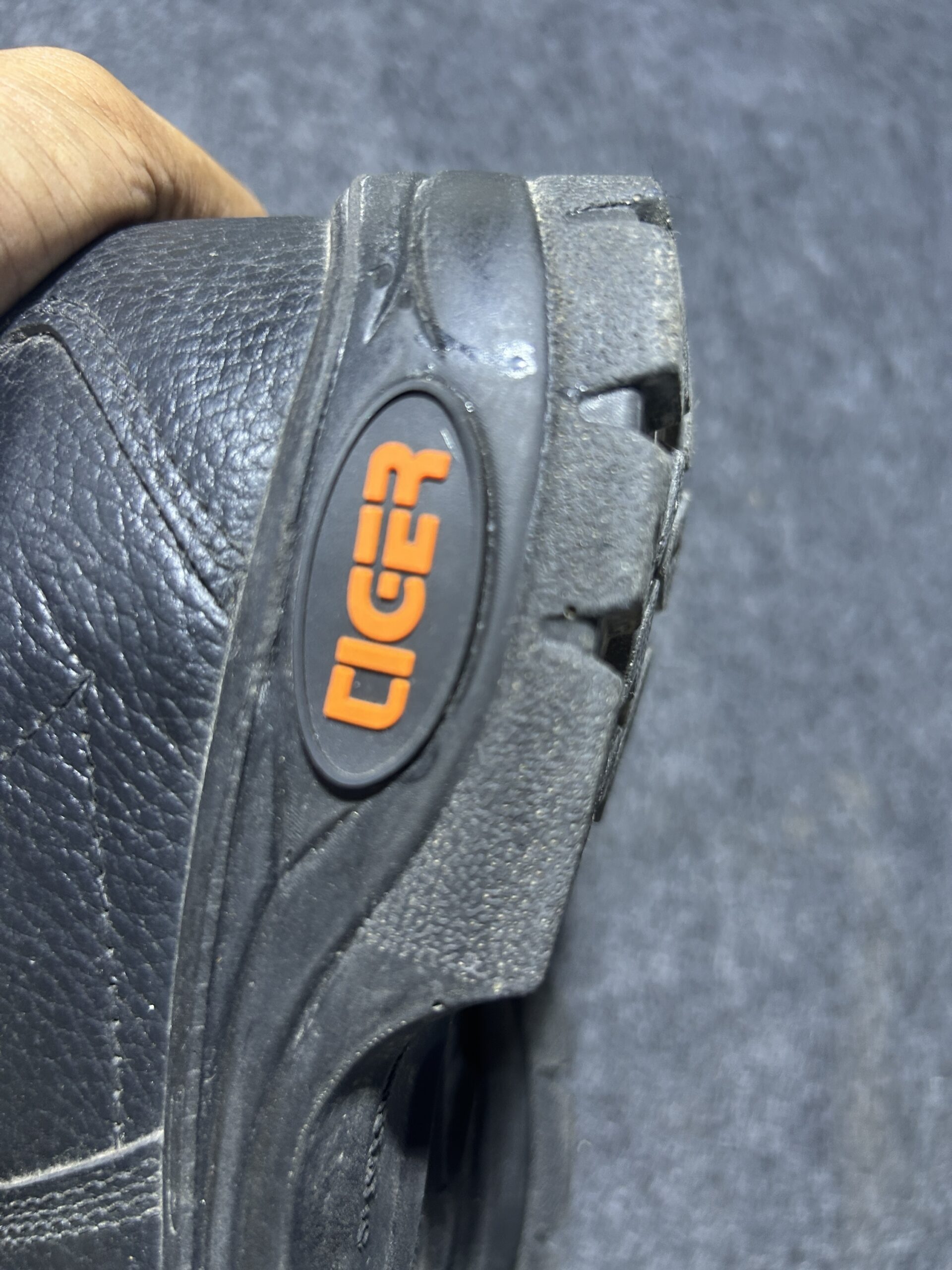 Tiger Safety Shoes | Steel Toe | Industrial Workwear | Black | Size 9