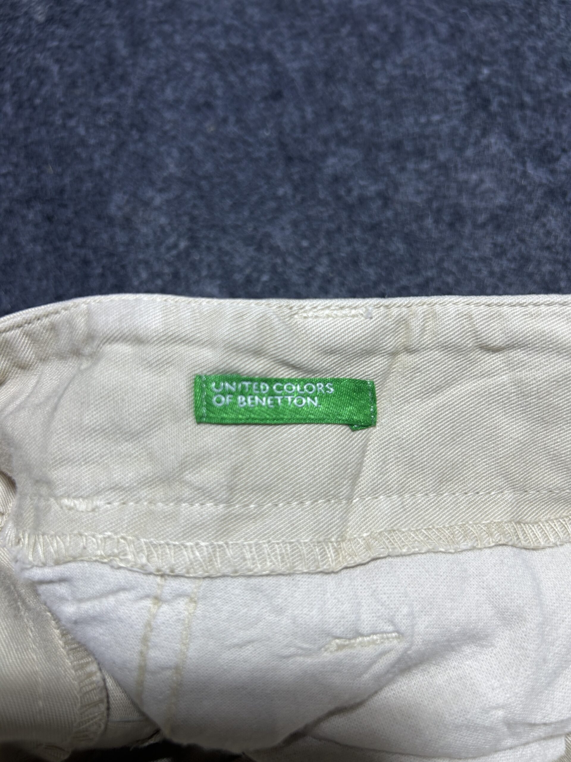 United Colors of Benetton Straight Fit Pants | Off-White Khaki | Waist 28