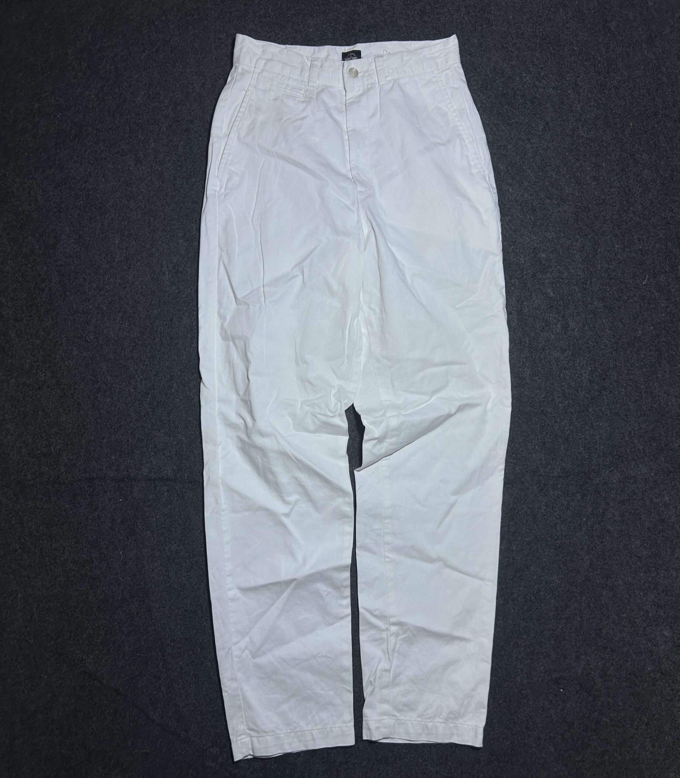 Dockers By Levis White Flat Front Khaki Pants | Classic Fit | Waist 26 | Unisex