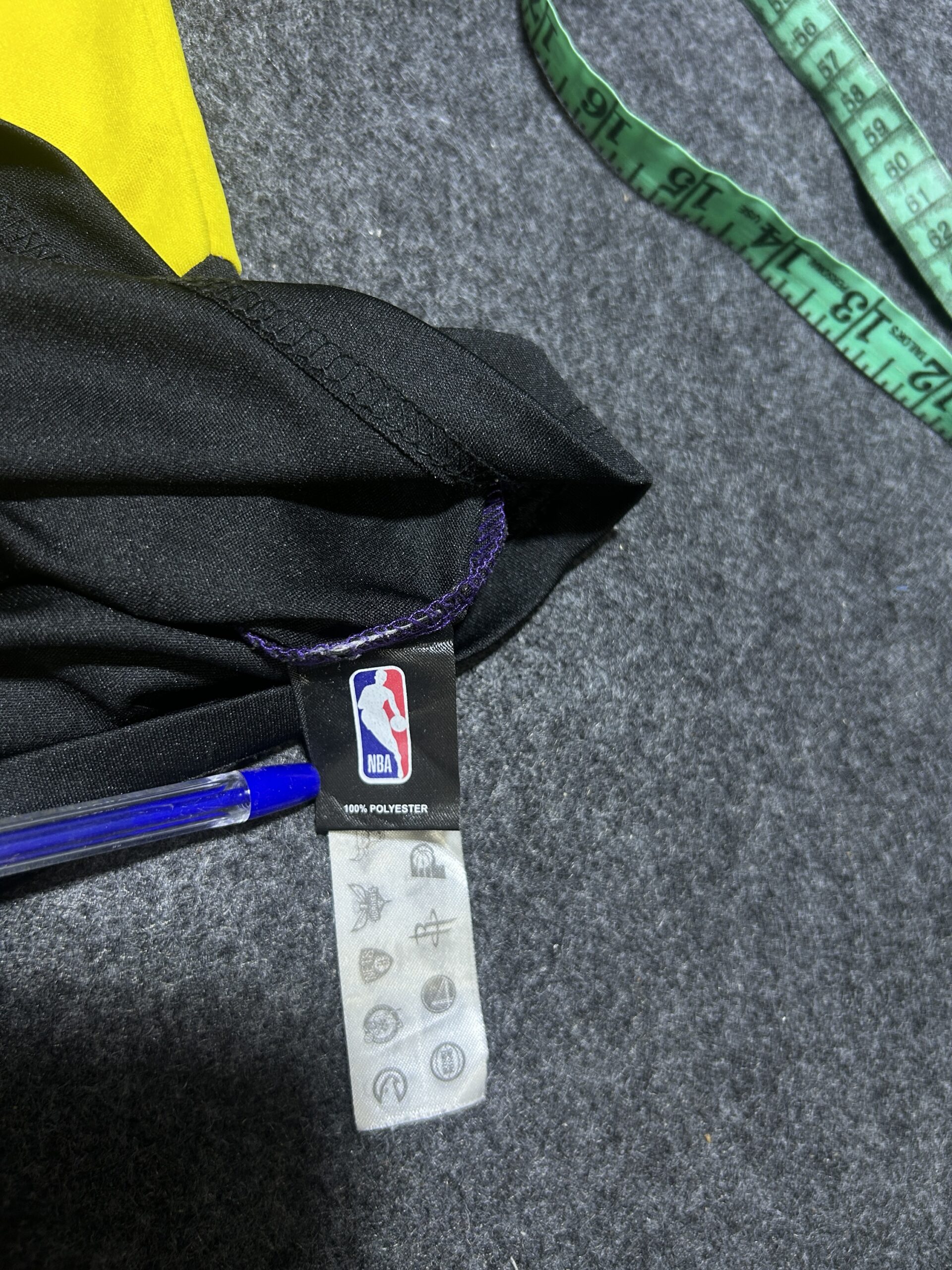 Los Angeles Lakers #6 LeBron James Sleeveless Jersey Purple/Yellow Size XL (Oversized Fit)