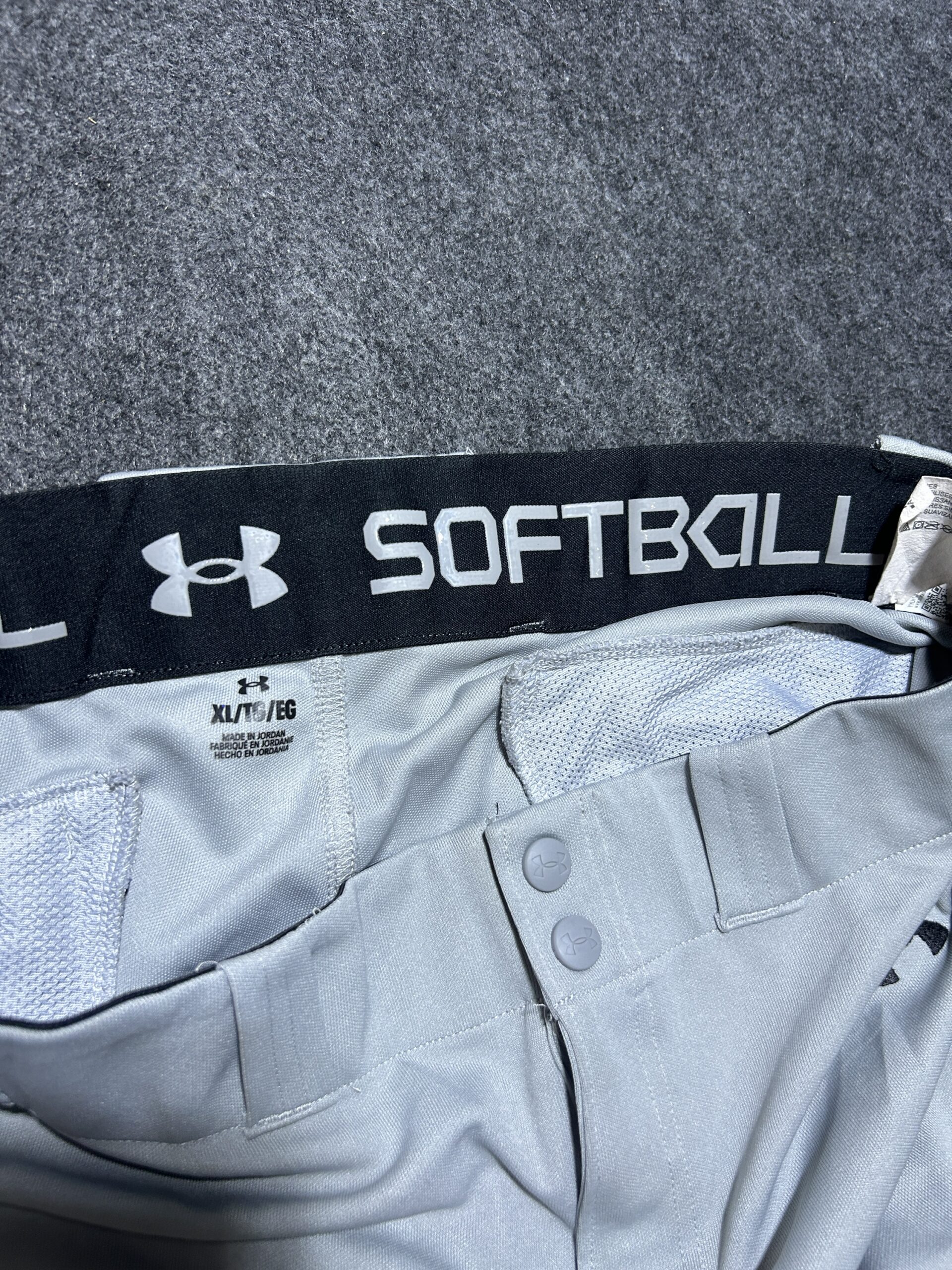 Under Armour Softball Training Shorts – Grey | XL | Premium Athletic Fit