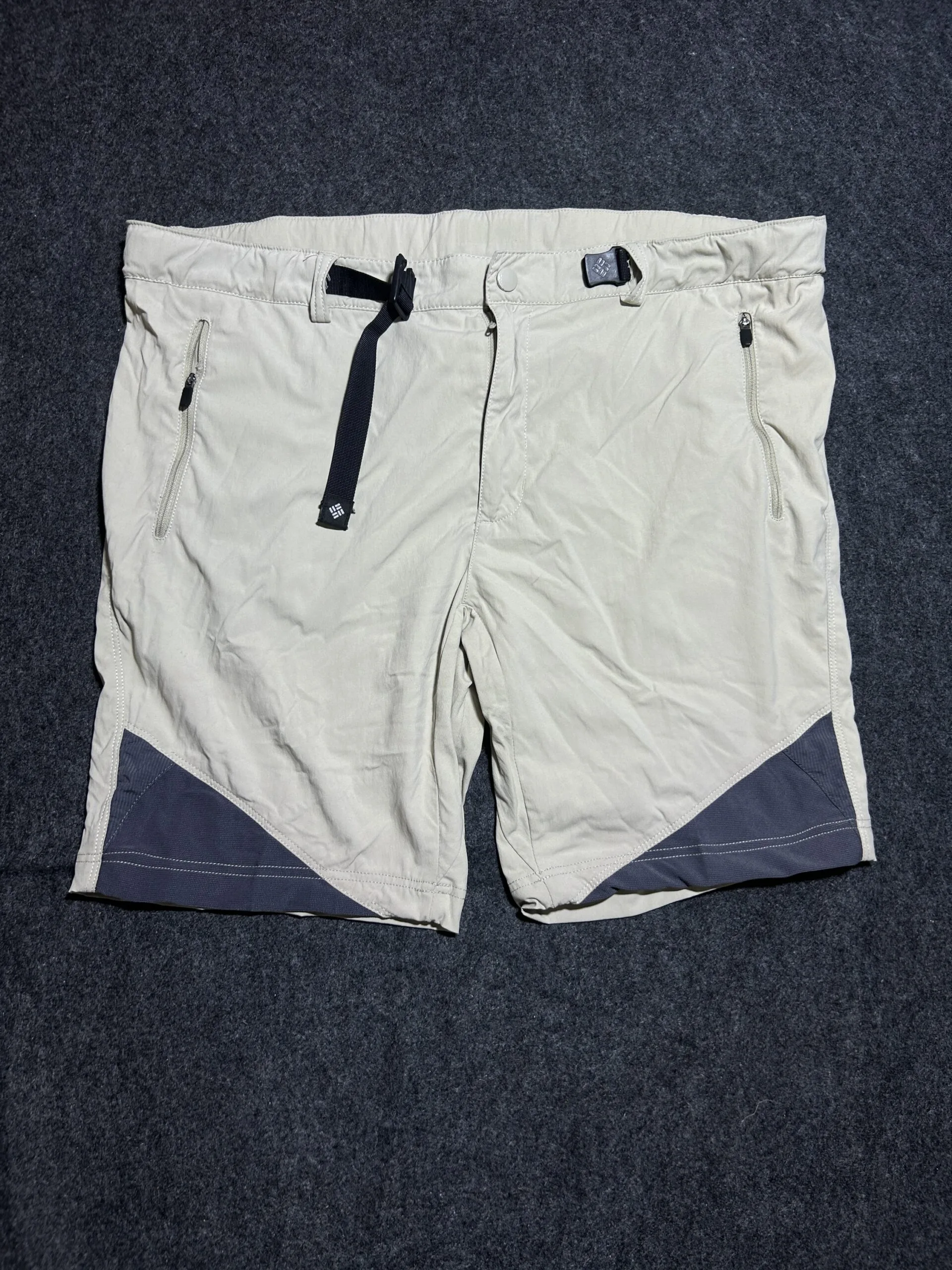 Columbia Original Training Shorts Beige | W 40