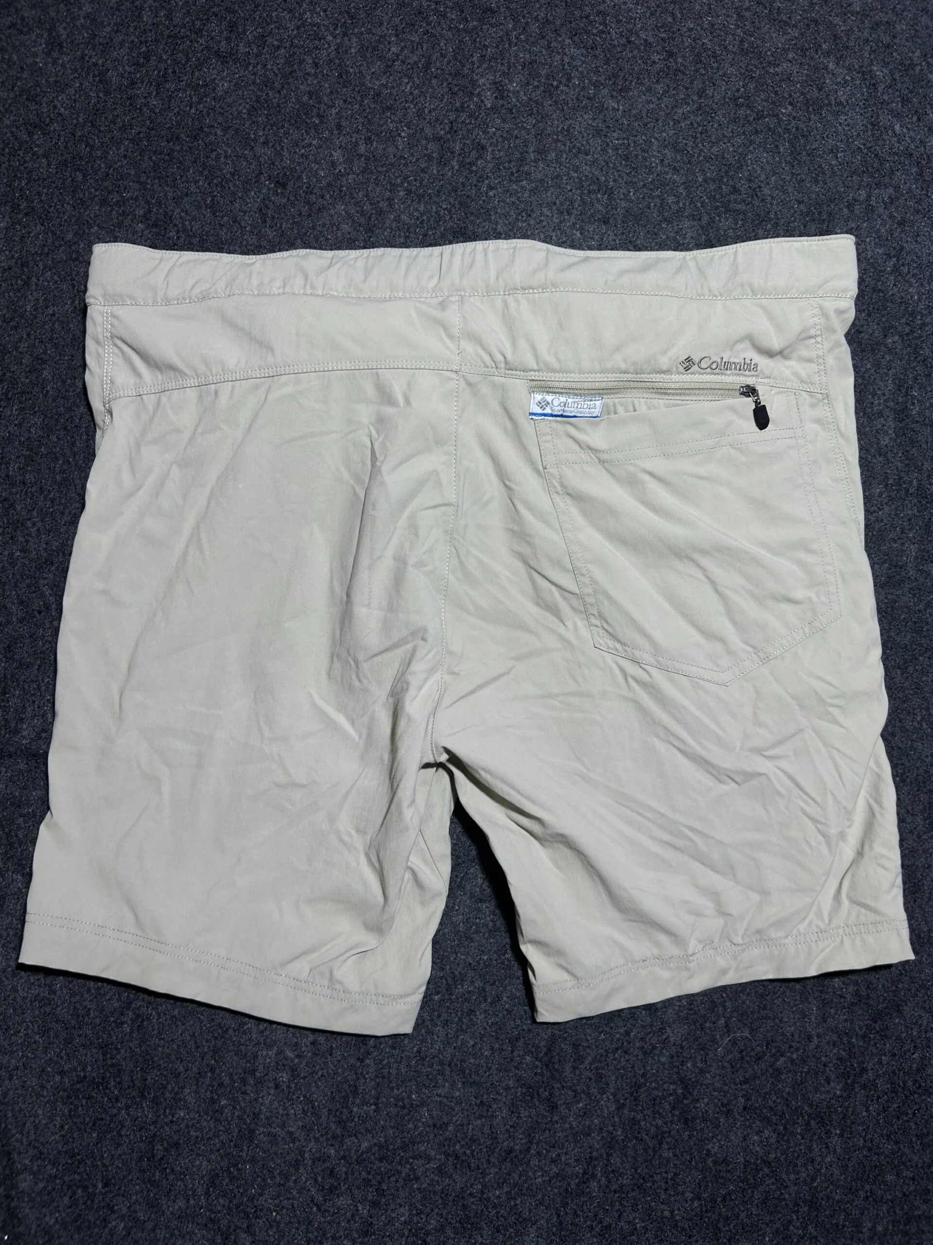 Columbia Original Training Shorts Beige | W 40