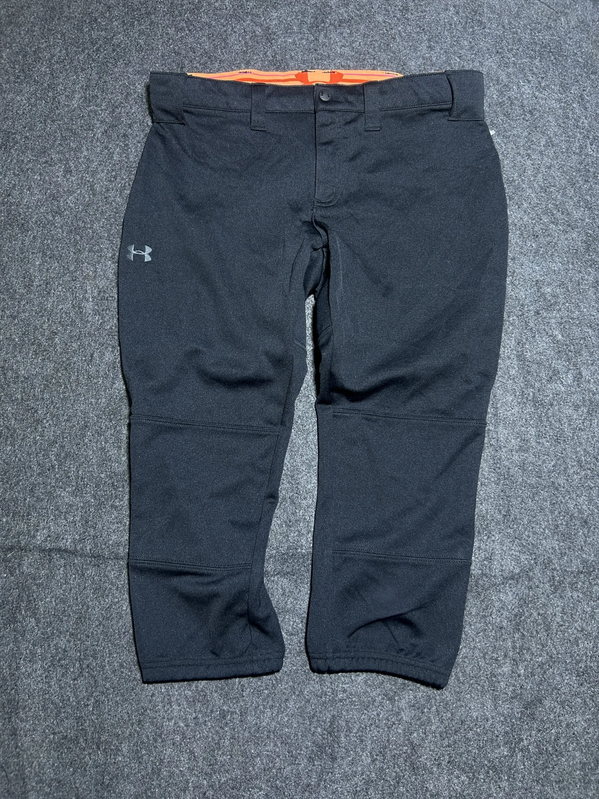 Under Armour Performance Capri Pants – Black | Size M (Waist 32)