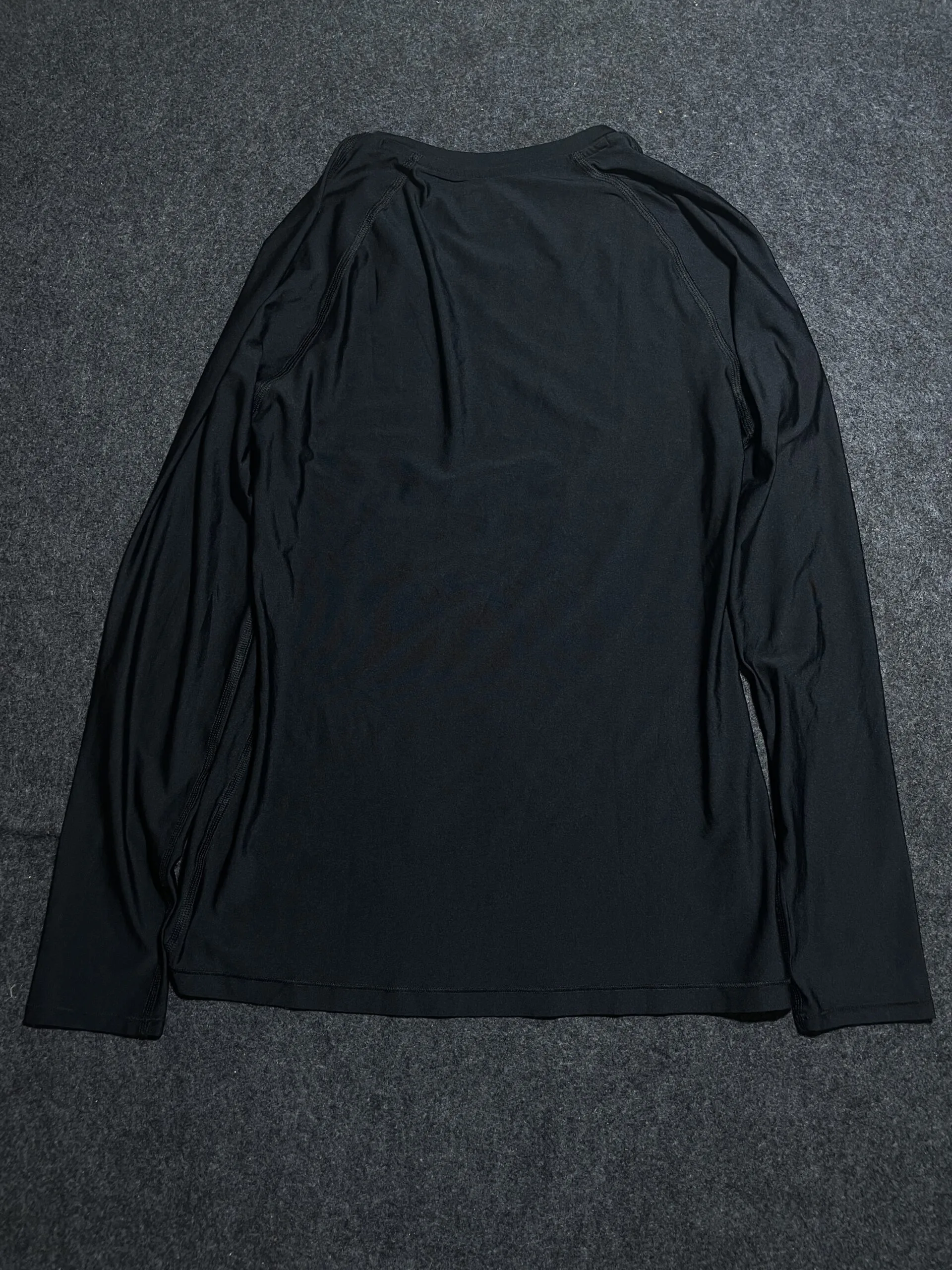 Under Armour Heatgear V Neck Tshirt Black S