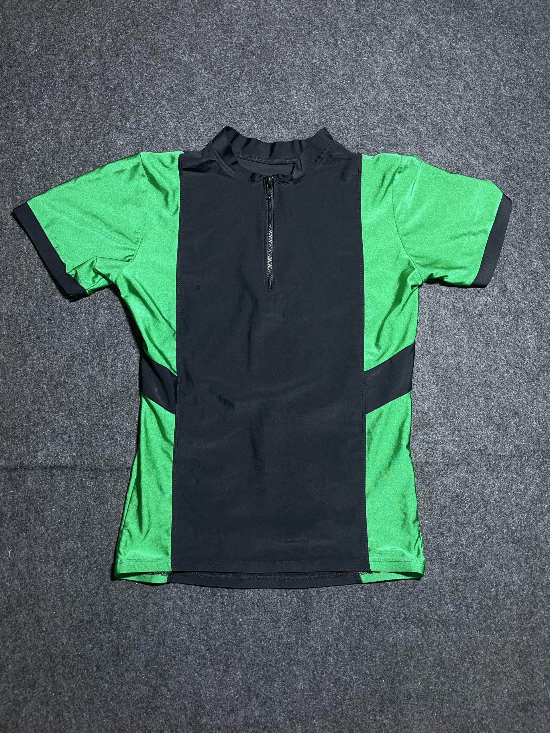 P&T Body Fitted TShirt Black Green Small