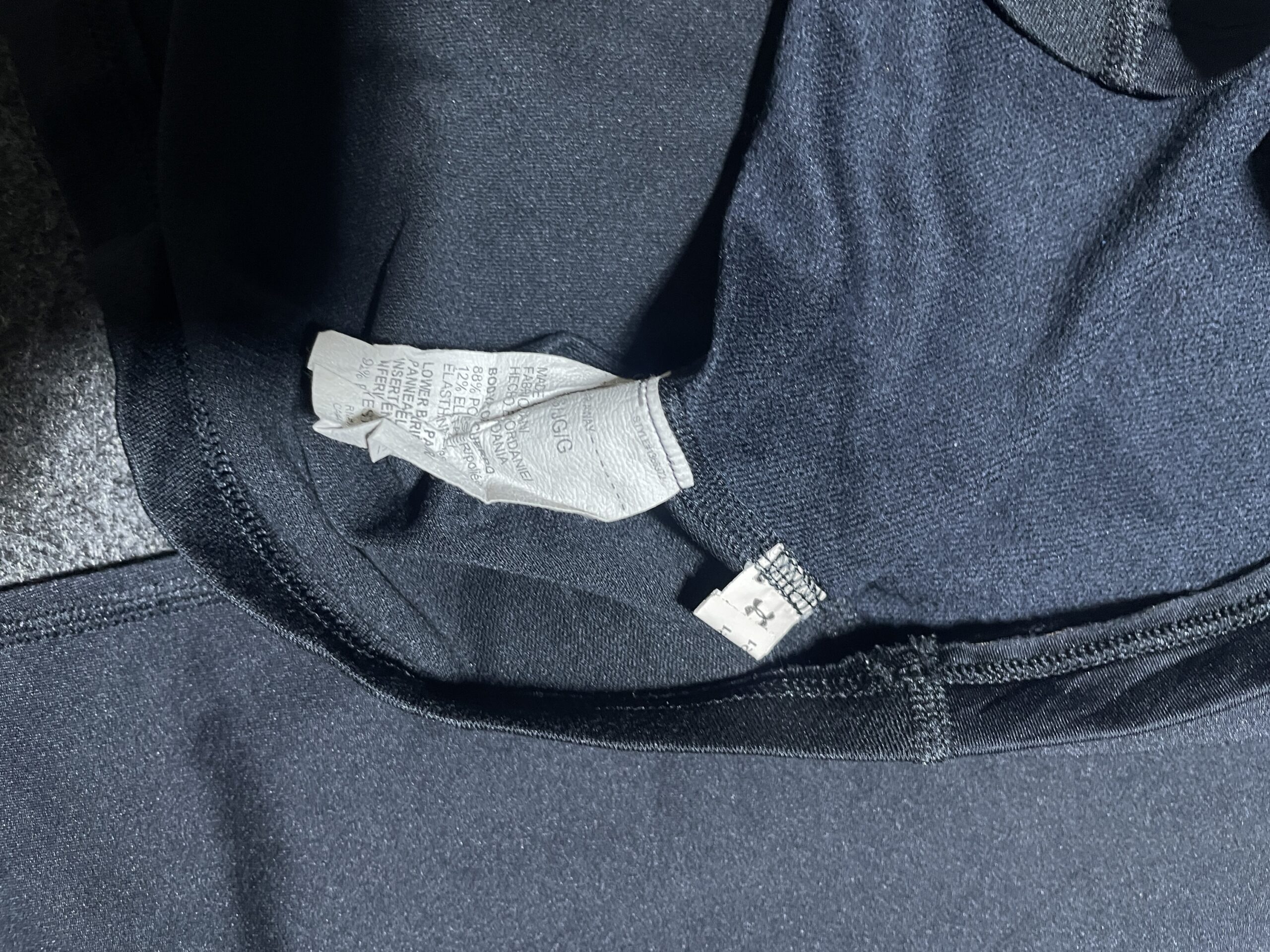 Under Armour Original Coldgear body fit Tshirt Black Small
