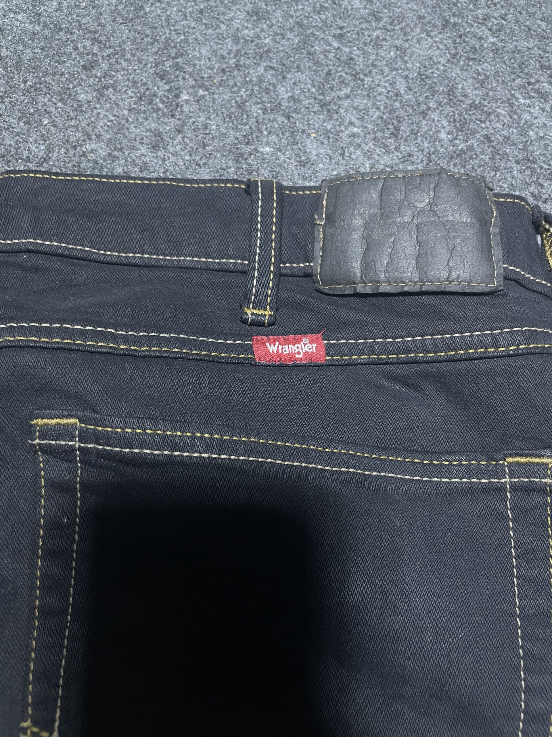Wrangler Relaxed Boot Men’s Denim Jeans Black | Waist 36