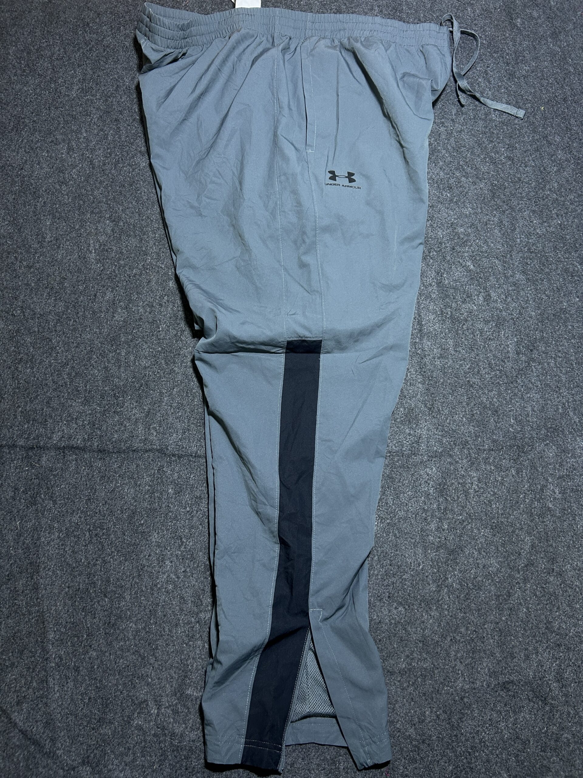 Under Armour Lightweight Training Track Pants  | Slate Grey | XXL | Hem Zip | Unused