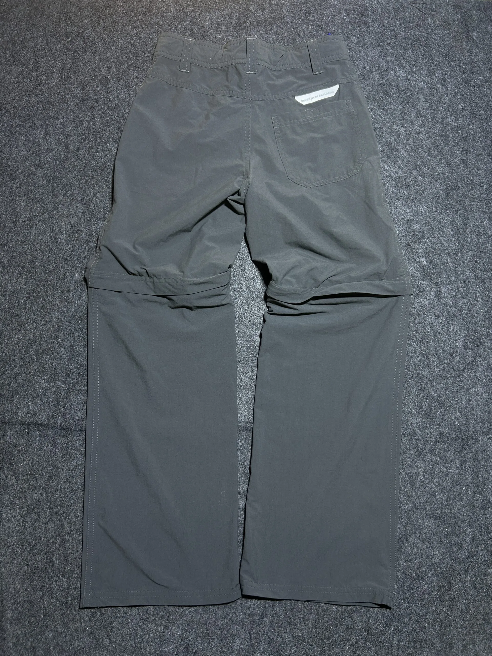 The North Face Convertible Hiking Pants (Zip-Off)  Grey | Youth M (Fits XS/S 26
