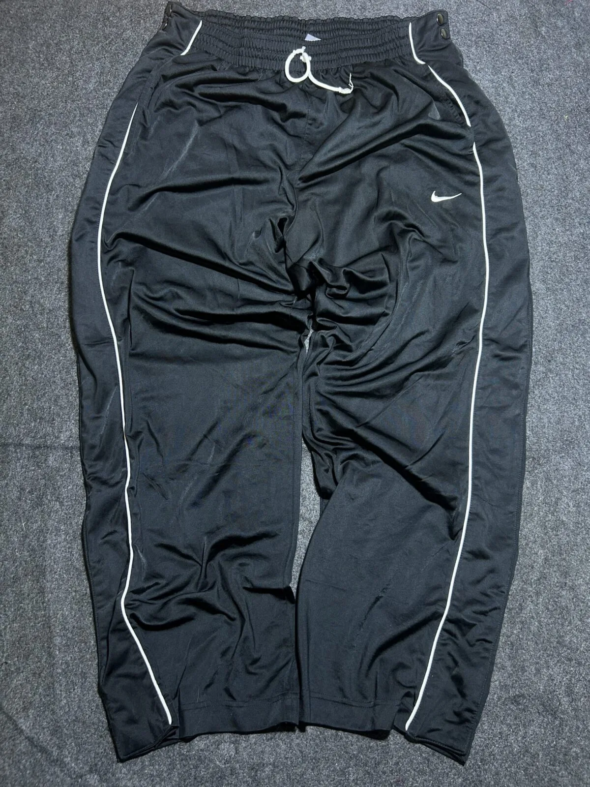 Nike Snap Button Track Pants – Black | Baggy Fit | Stretch 36-42 | Unisex