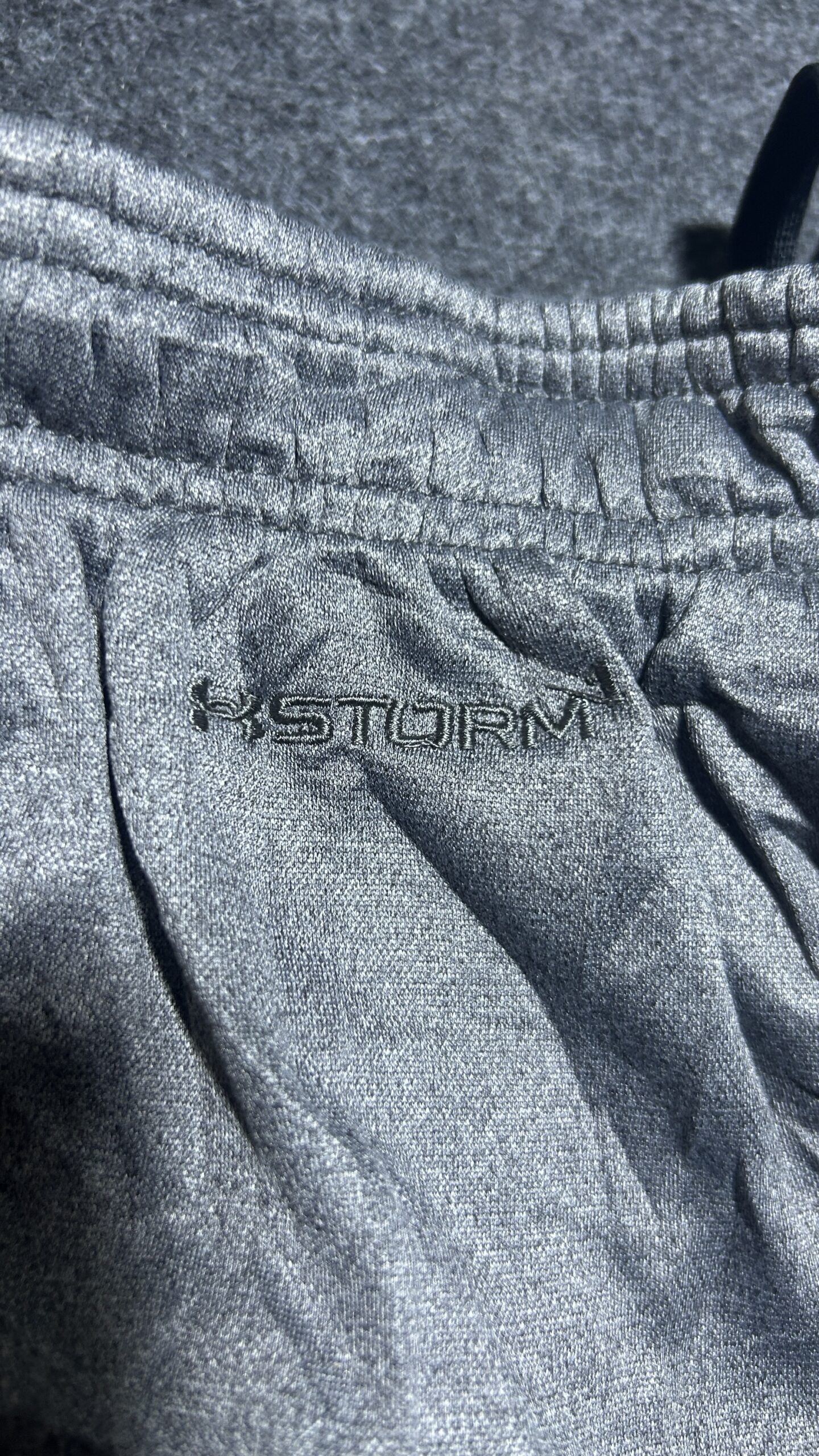 Under Armour Original Track Pant Grey | 28-32 | Wide Leg open | Unisex