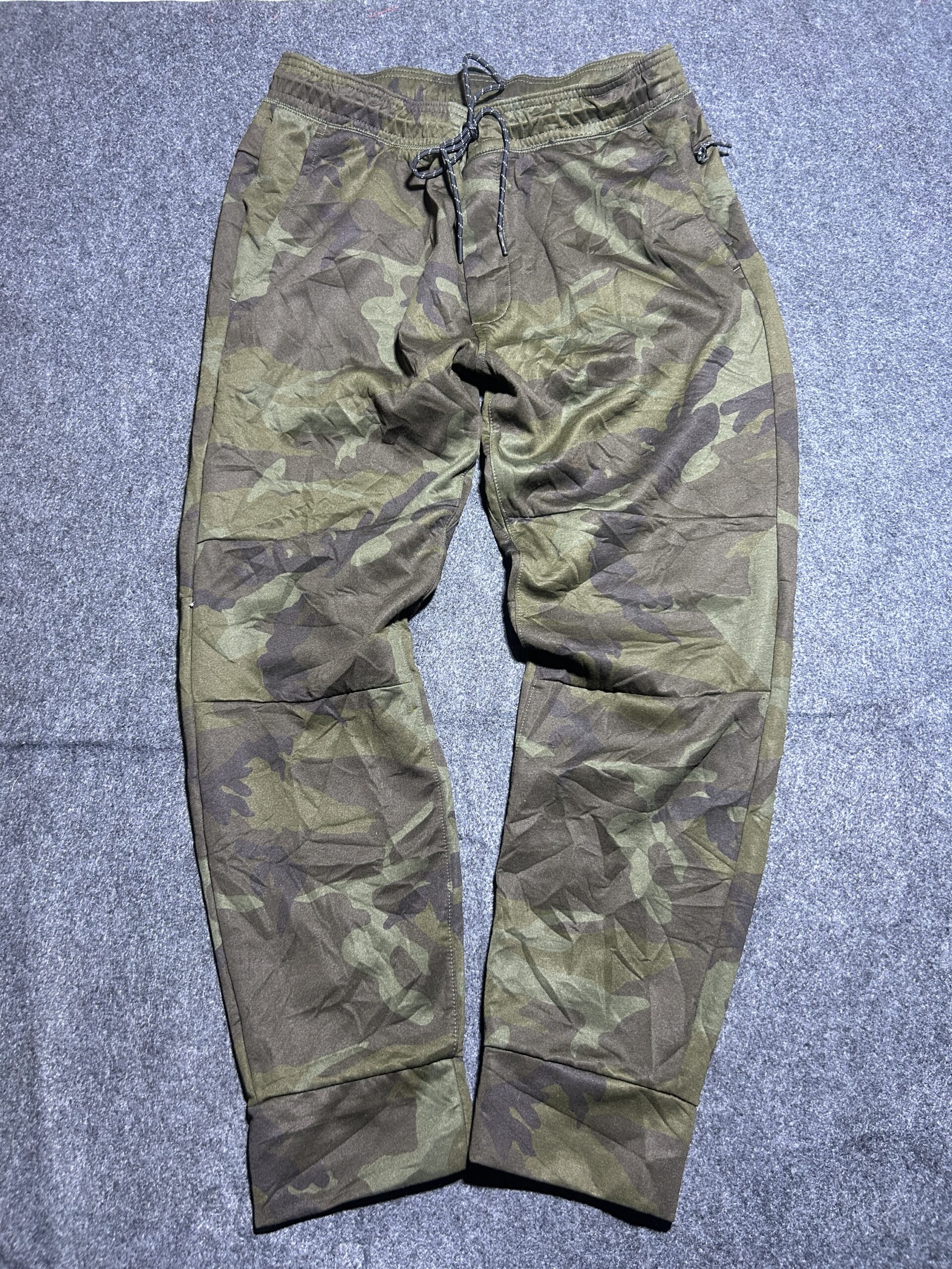 American Eagle Camo Jogger Pants (Stretch Fit / Zip Pocket) | 30-36 | Unisex
