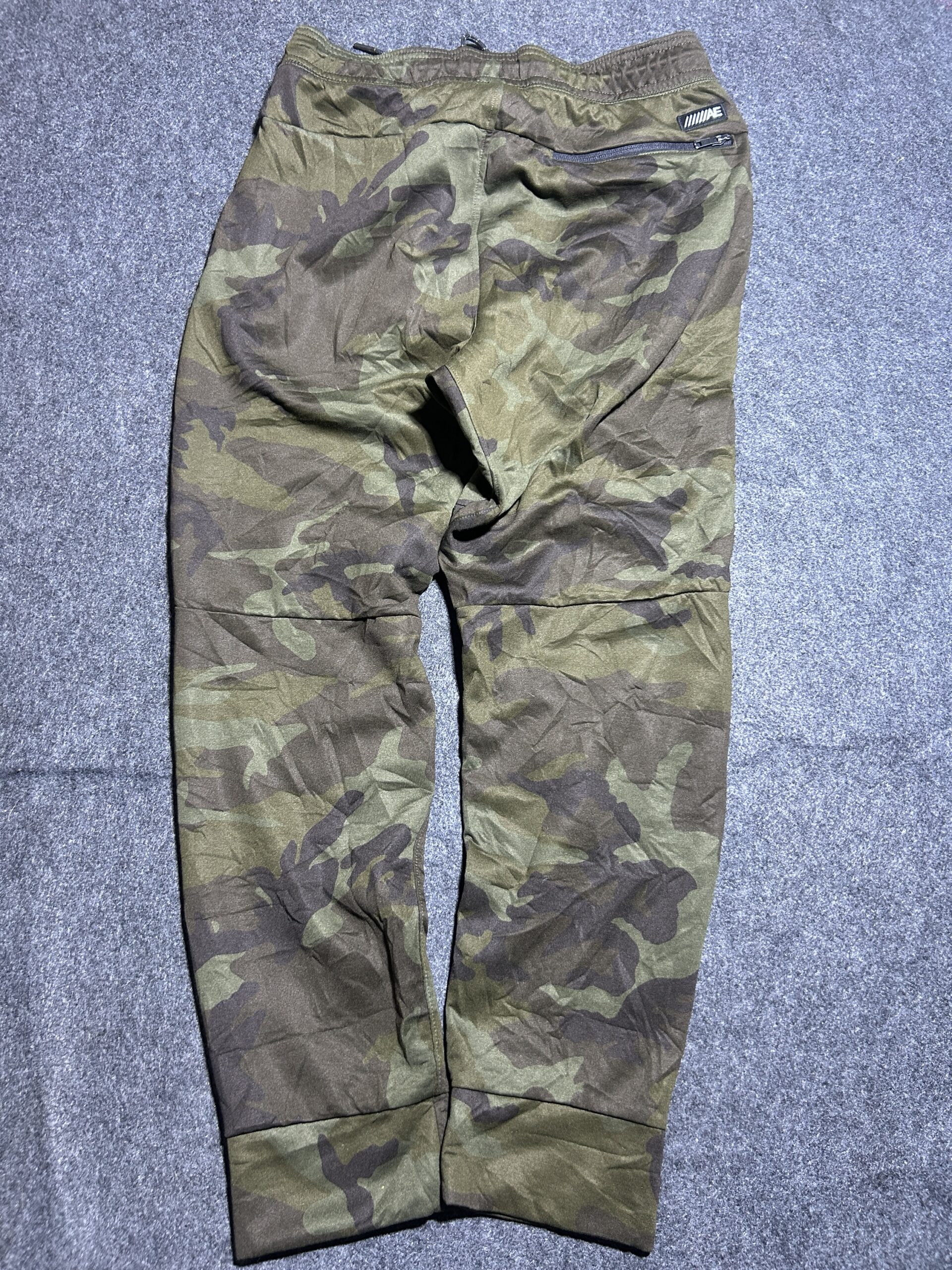 American Eagle Camo Jogger Pants (Stretch Fit / Zip Pocket) | 30-36 | Unisex