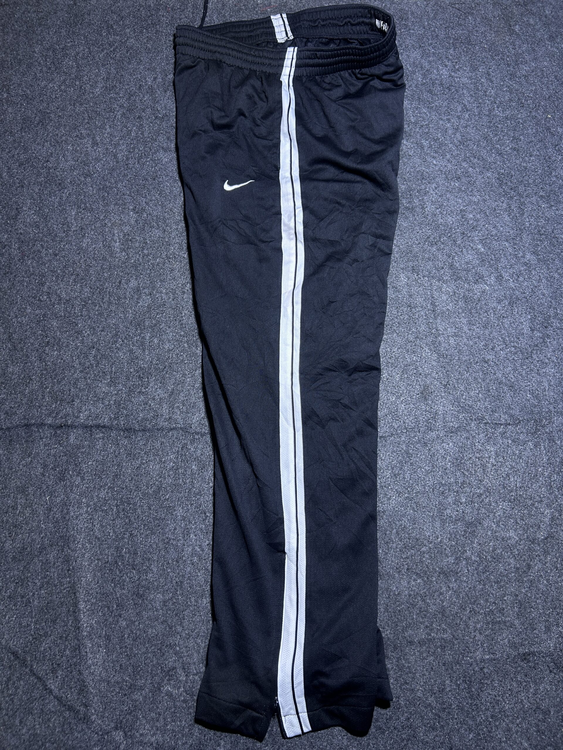 Nike Original Sports Track Pant | Black | Baggy | 30-36 | Ankle Zip | Unisex