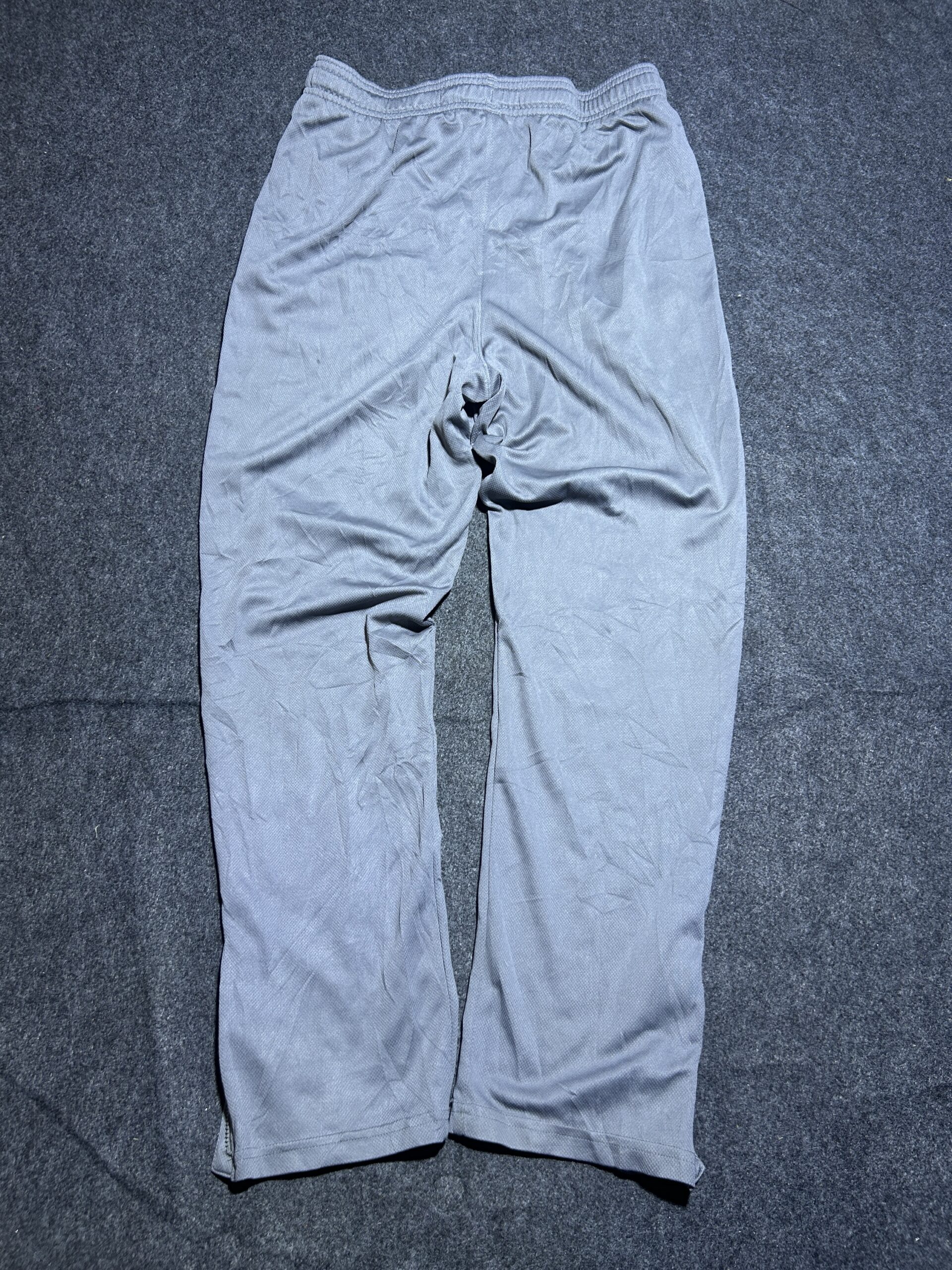 Under Armour Original Track Pant | Grey | Ankle Zip Adjustable | 28-30 | Unisex