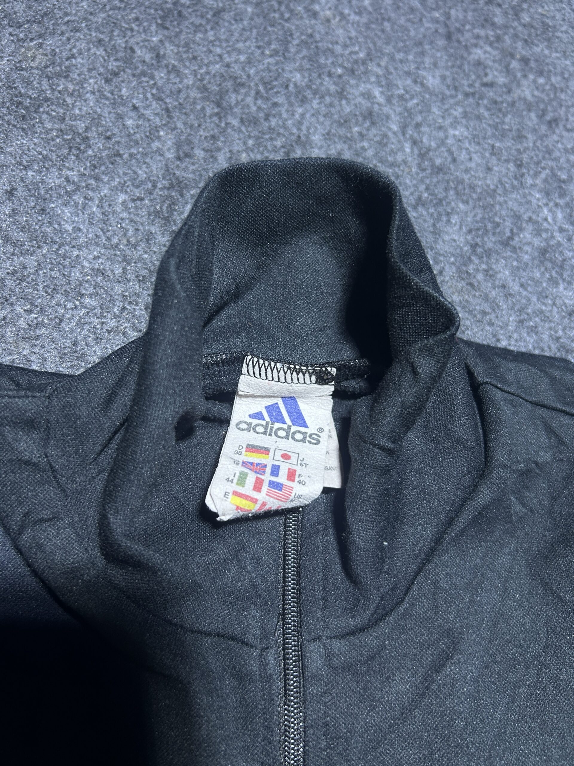 Adidas Original Half Zip Tshirt Black | 34-36 | Body Fitted