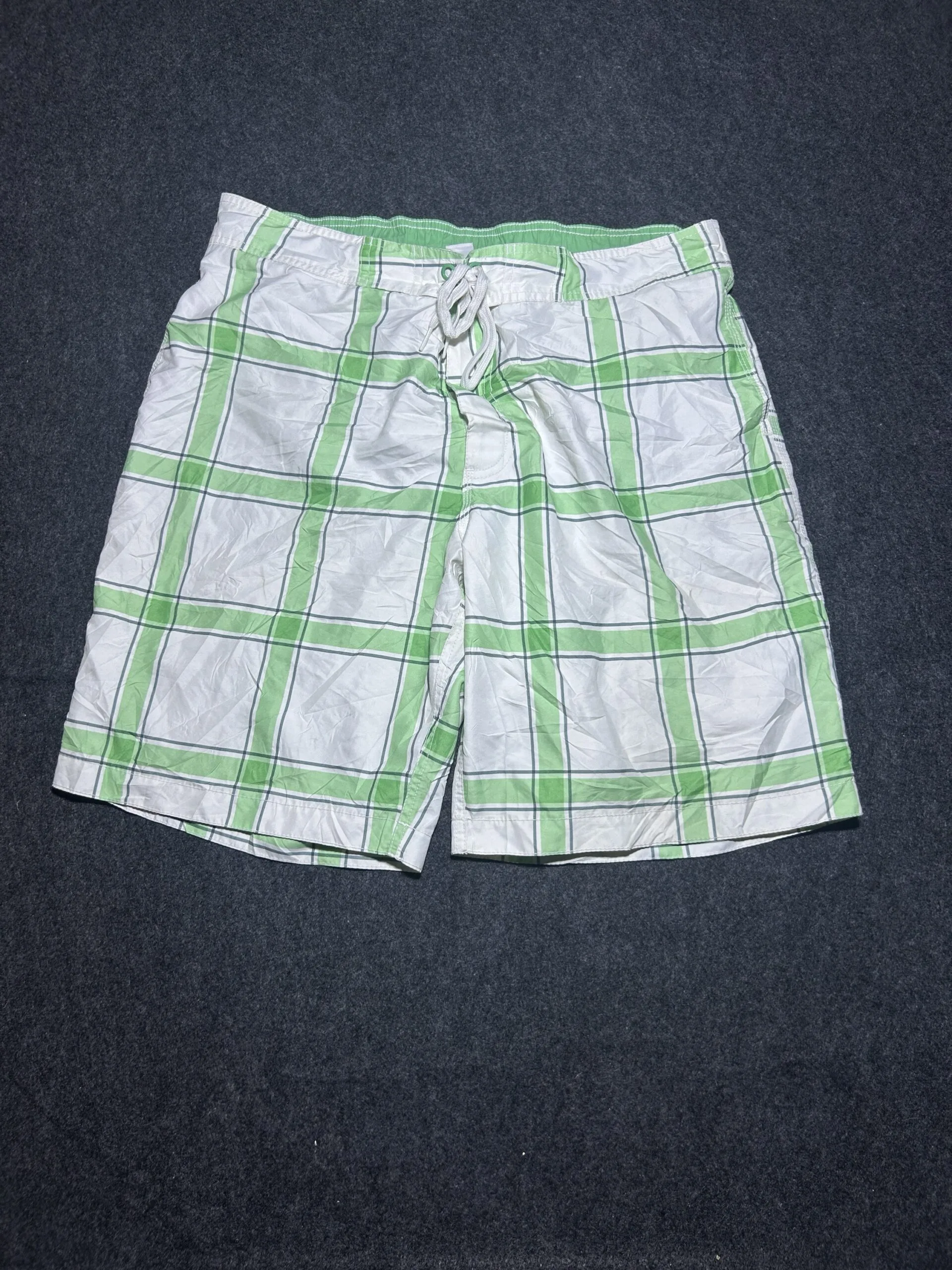 Old Navy Green Checkered Summer Shorts Drawstring Fit 36-40 | Unisex | Like New