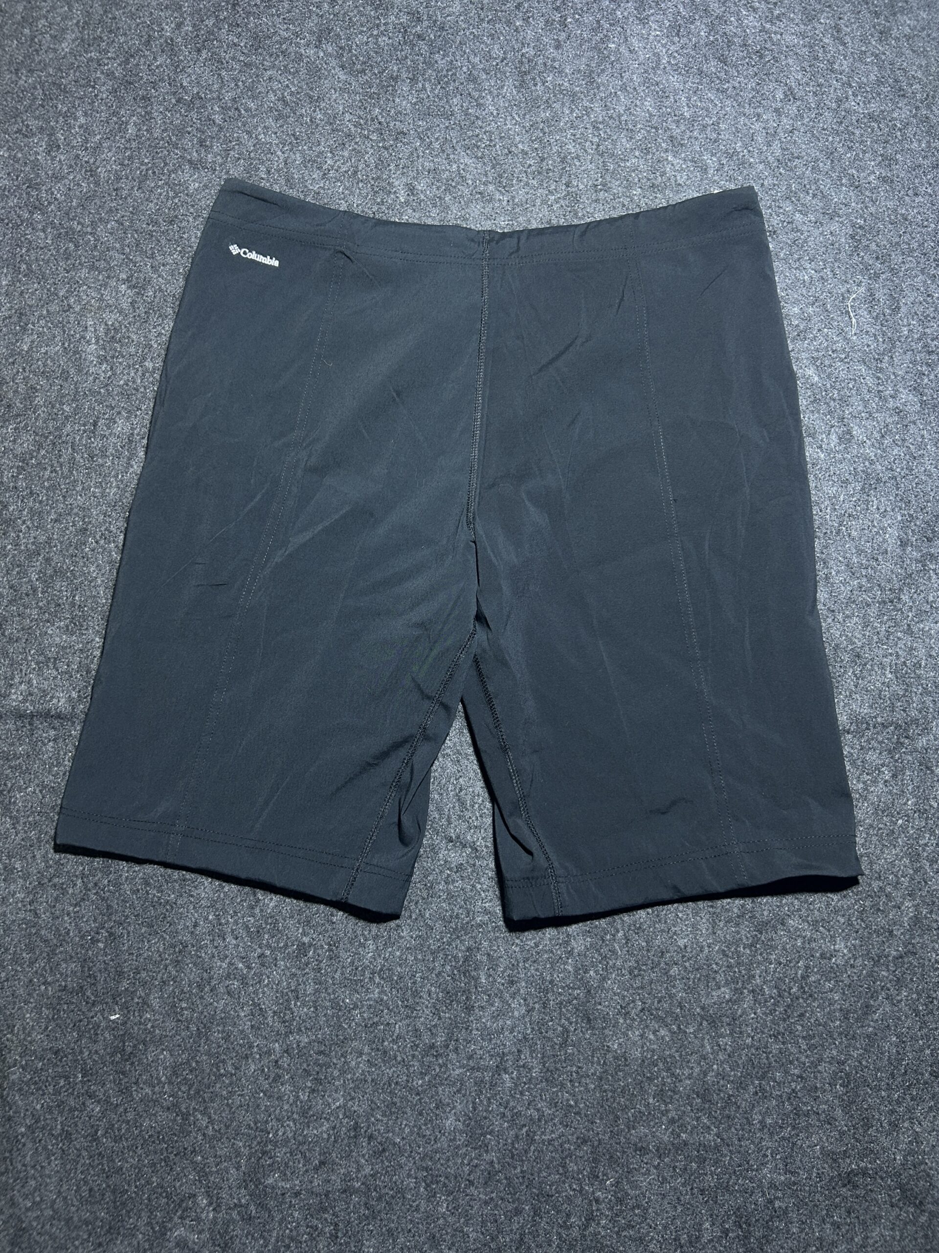 Columbia Omni Shade ActiveWear Shorts | Black | 36 | Excellent Condition