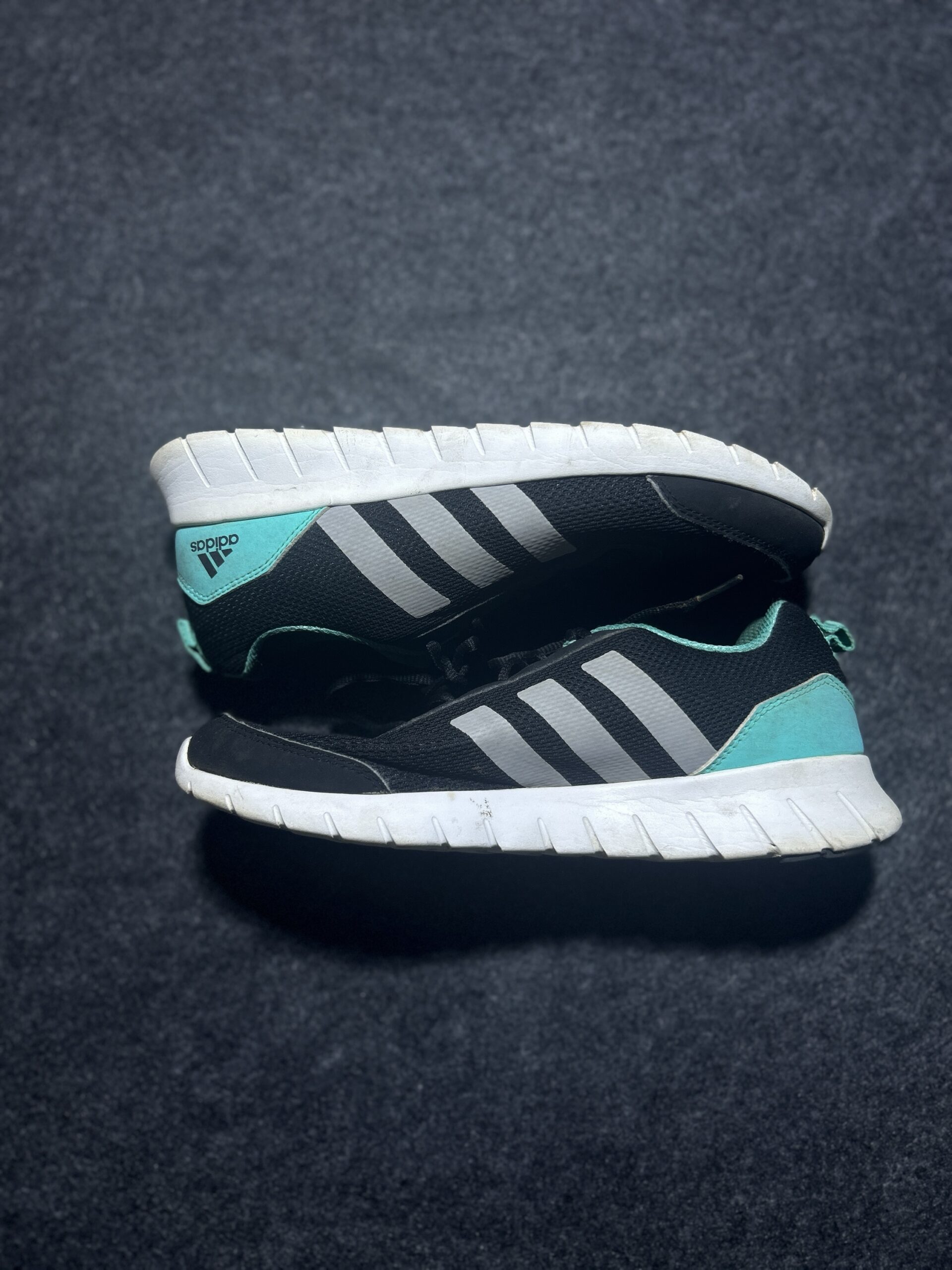 Adidas Lightweight Running Shoes Black & Teal | Size UK 7