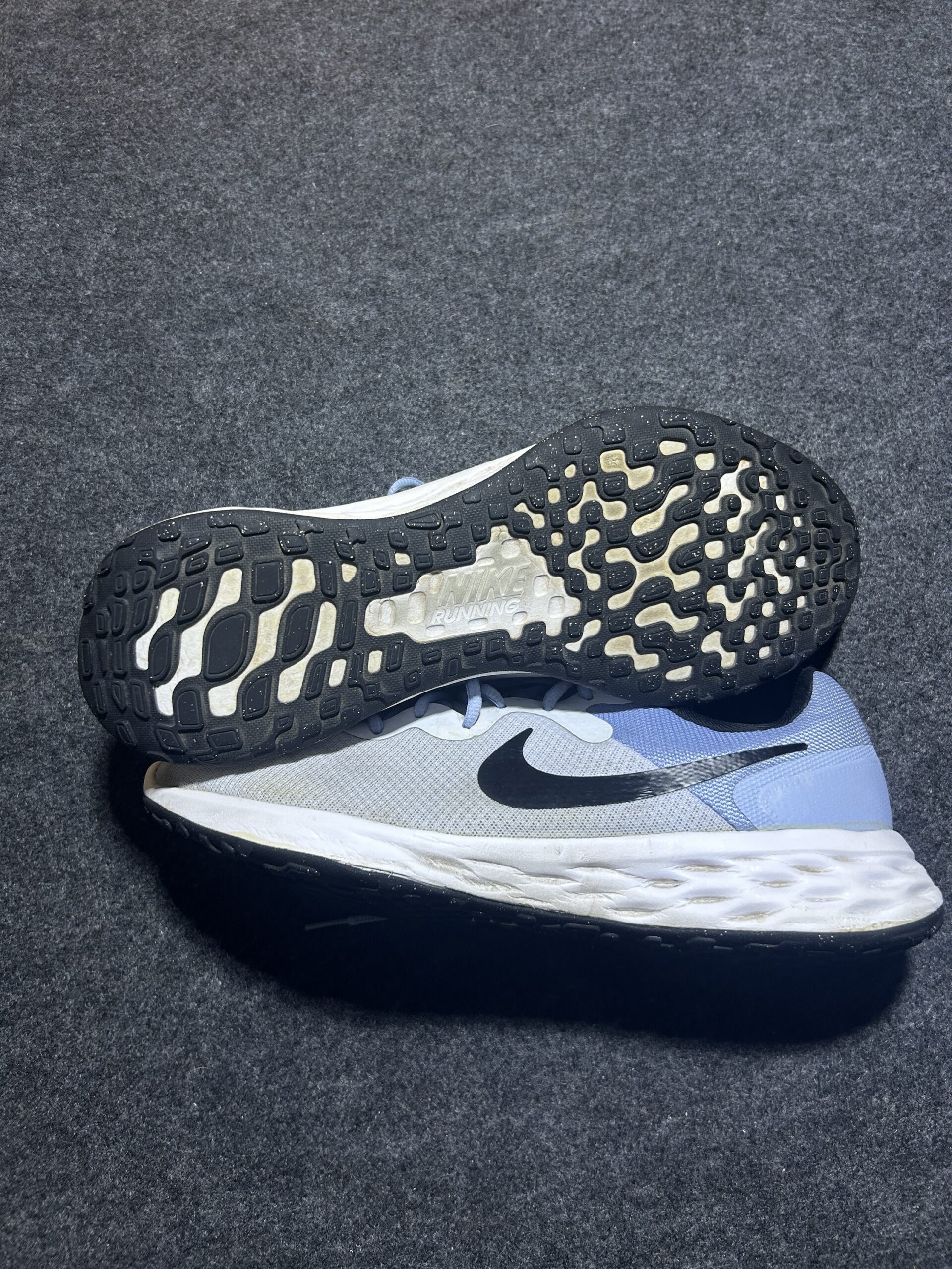 Nike Running Shoes |Blue-White | Lightweight Trainer | Size UK 11