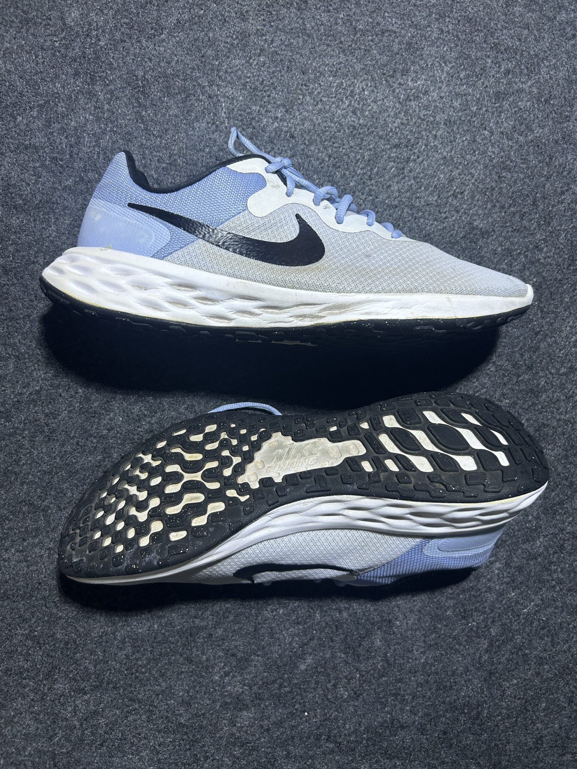 Nike Running Shoes |Blue-White | Lightweight Trainer | Size UK 11