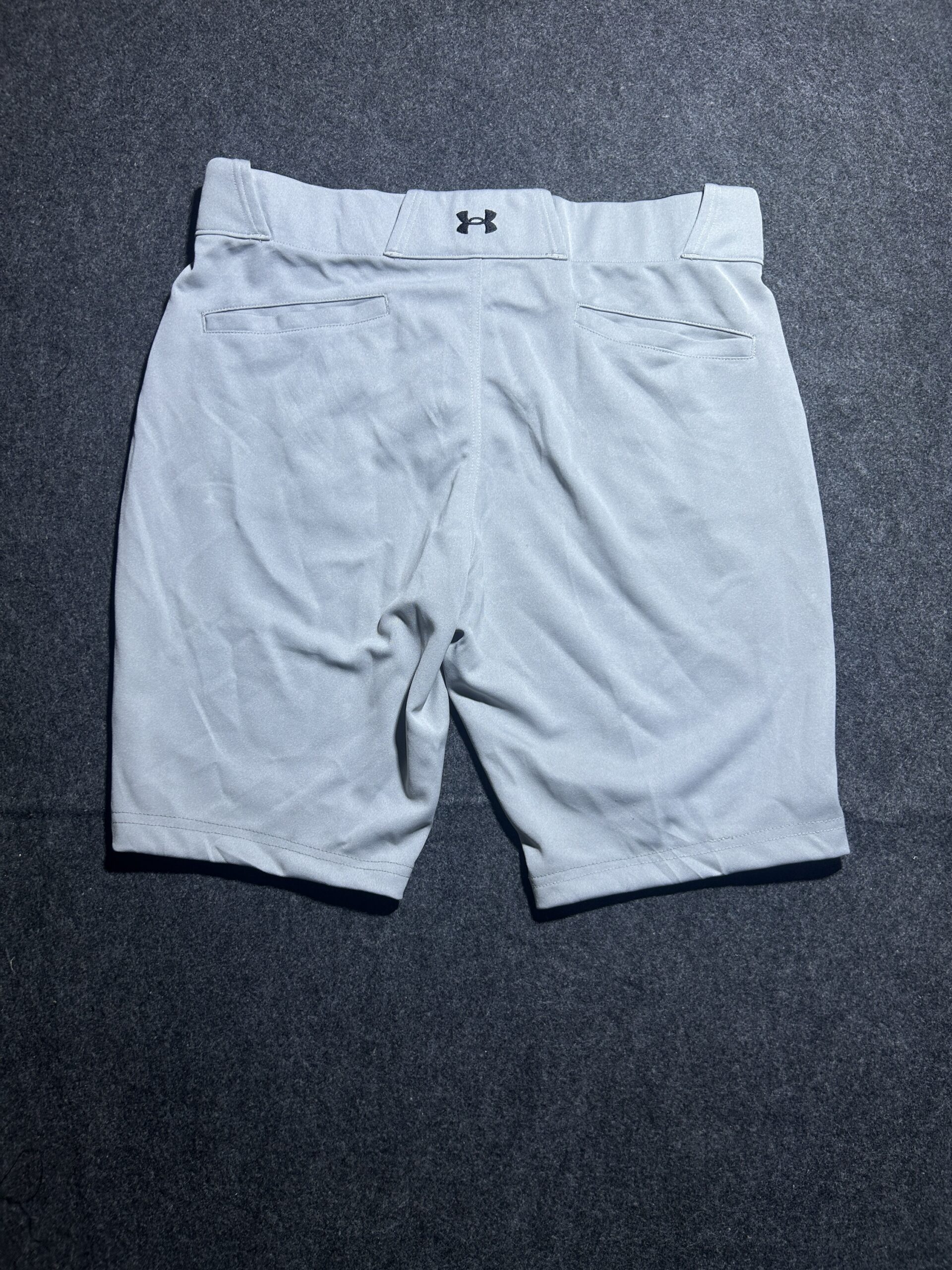 Under Armour Softball Performance Shorts | Light Grey | Size XL (36) | Premium Condition