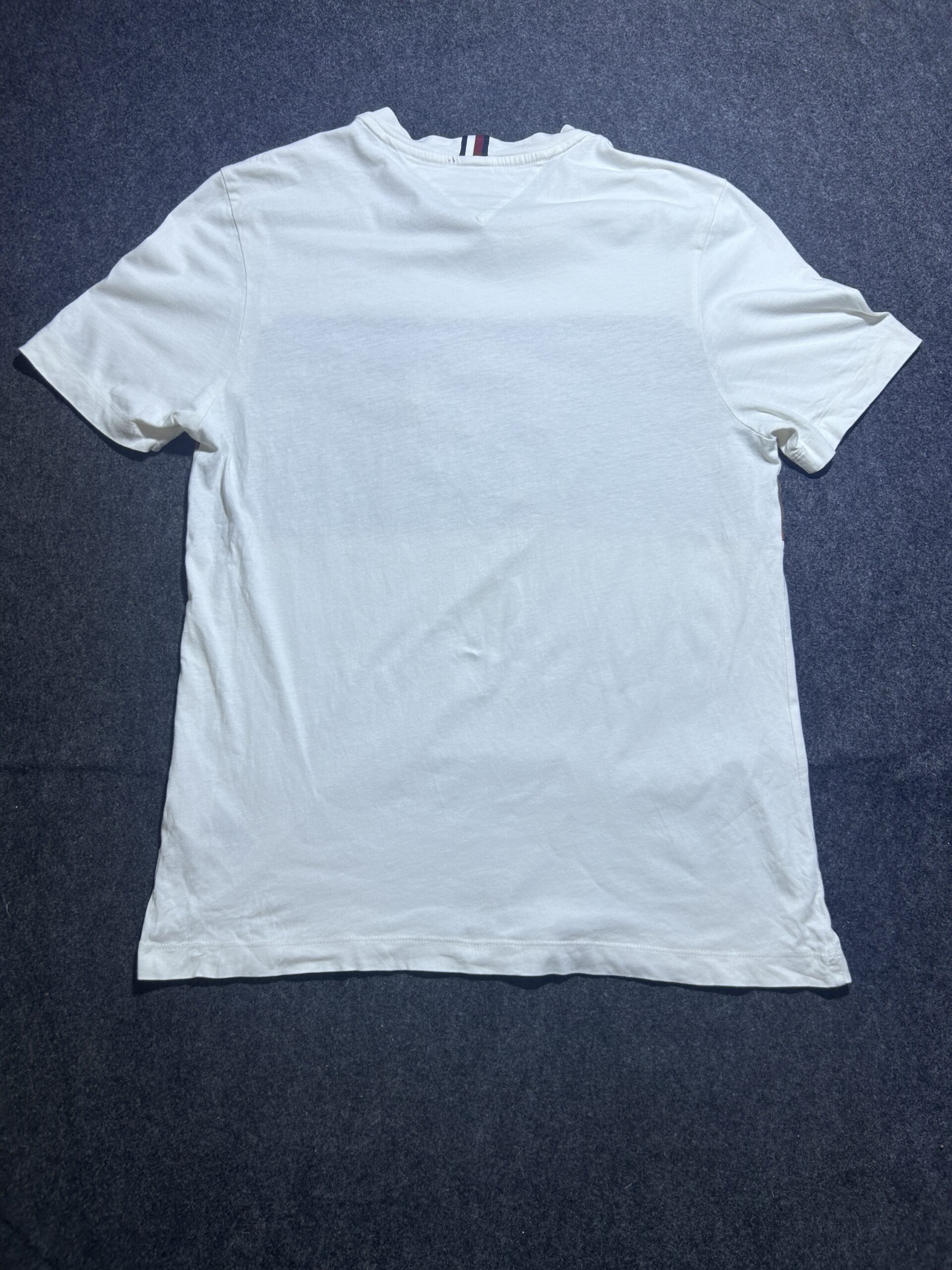 Tommy Hilfiger Original T-shirt | Premium Cotton | Large